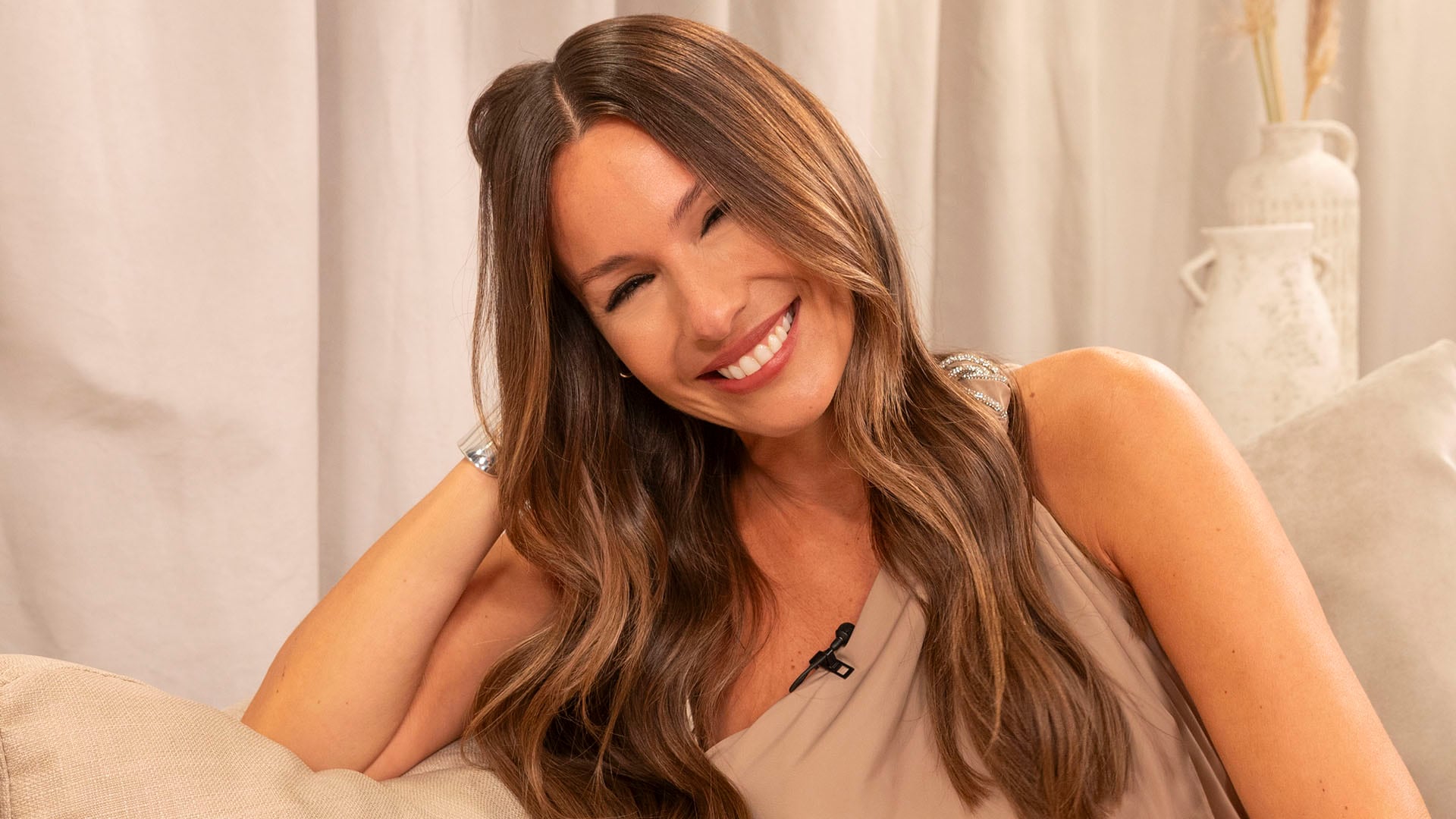 Pampita se suma a Infobae con un ciclo de entrevistas