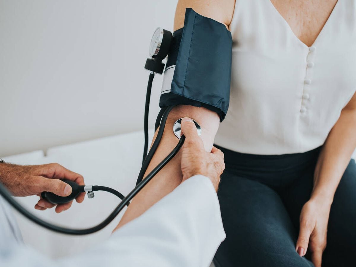 Estudios sugieren que el jengibre puede reducir la presión sistólica y diastólica (Infobae / Difusión)