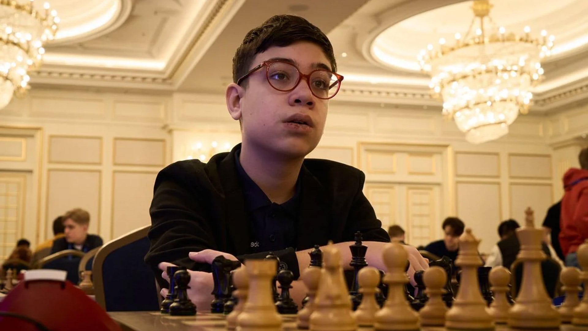 Faustino Oro tuvo una brillante actuación en Moscú y quedó a un paso de ser el gran maestro más joven en la historia del ajedrez (Crédito: aeroflotopen)