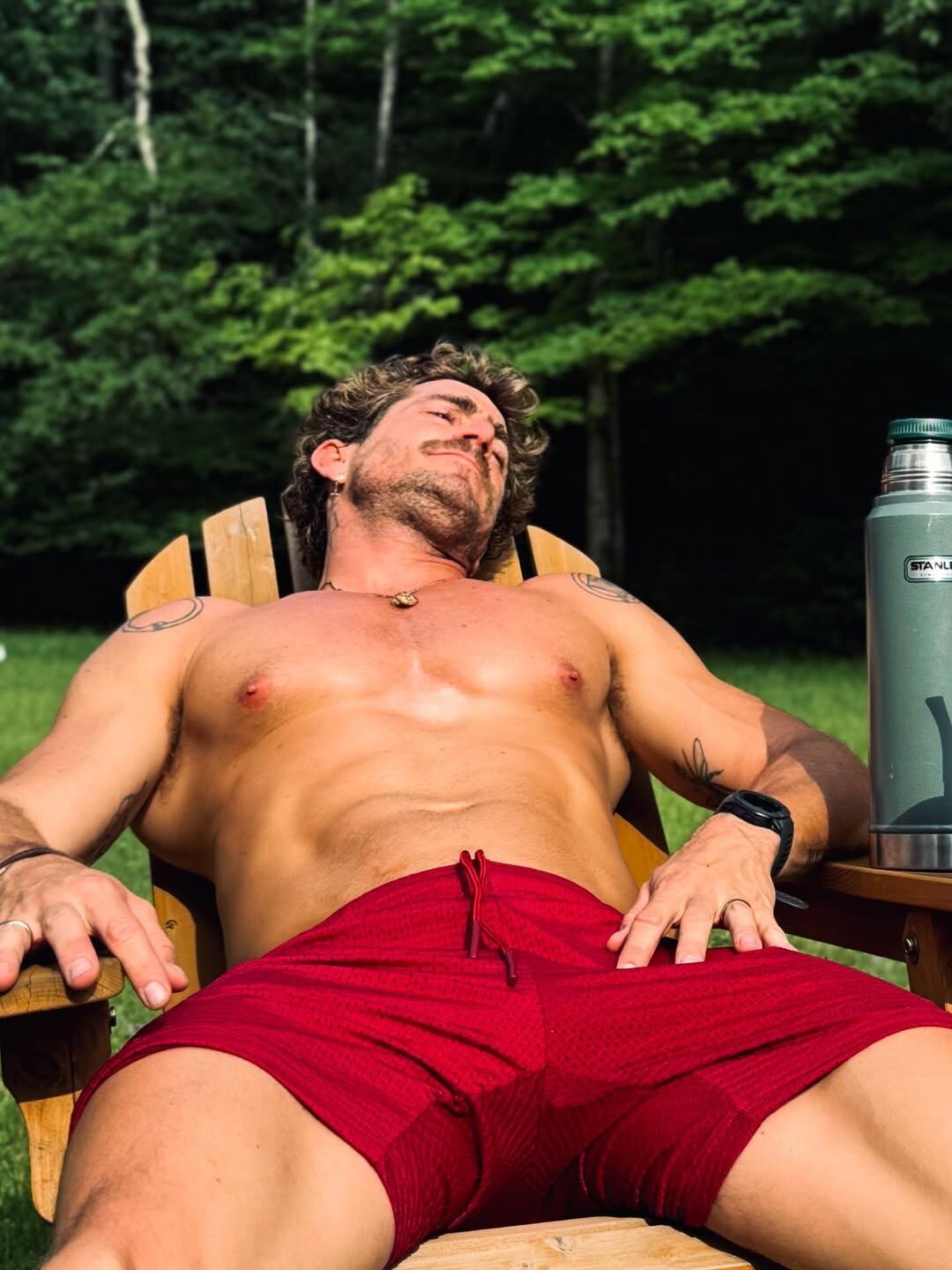 Quién es Rafa Olarra, el diseñador argentino que logró conquistar el corazón de Pedro Pascal (Instagram)