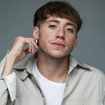 Quiénes son los artistas destacados que se presentan este sábado en Lollapalooza: Chappell Roan, Lewis Capaldi y Addison Rae