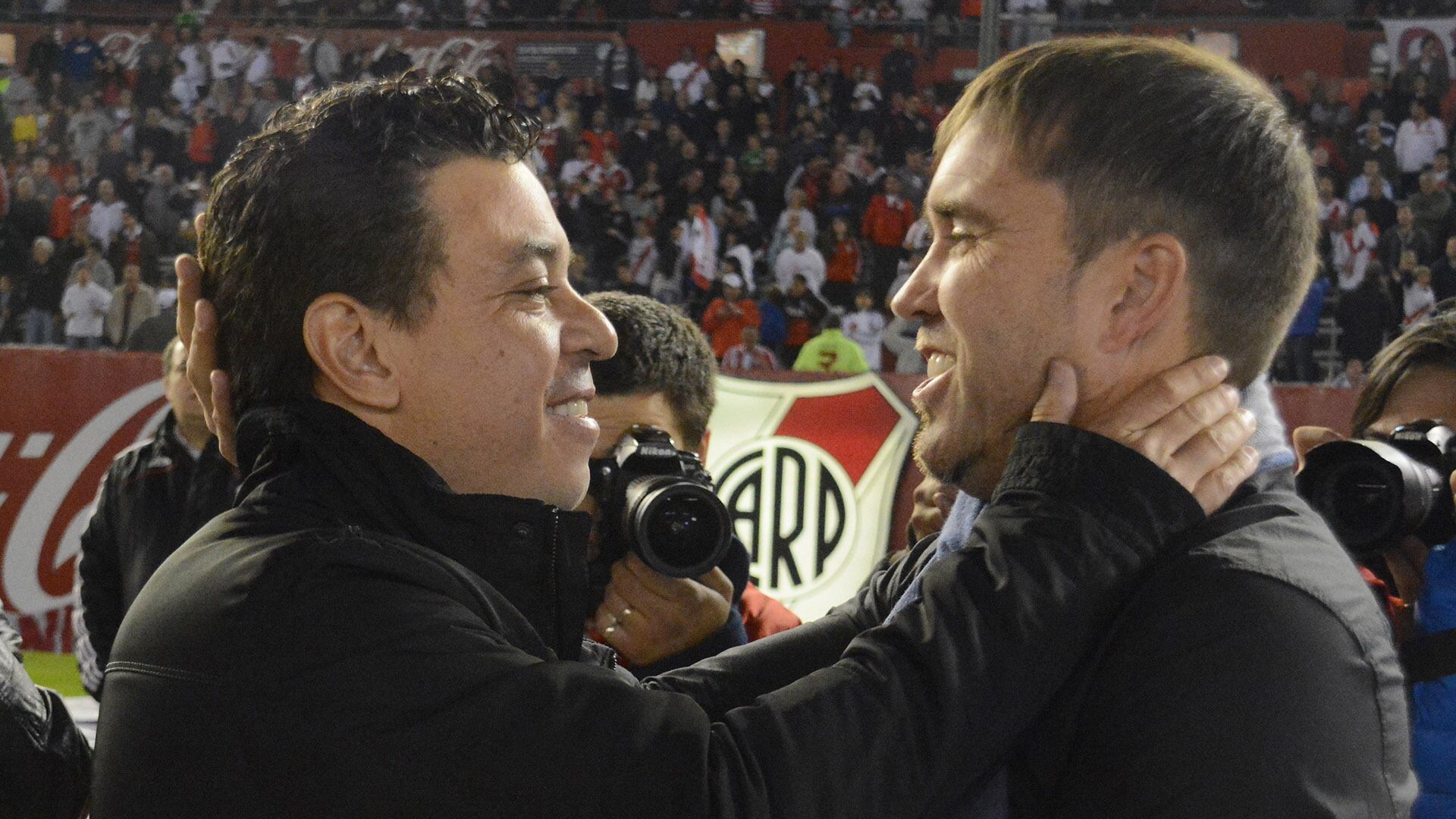 Marcelo Gallardo y Eduardo Coudet durante el partido entre River Plate y Rosario Central en mayo de 2015 (FotoBaires)