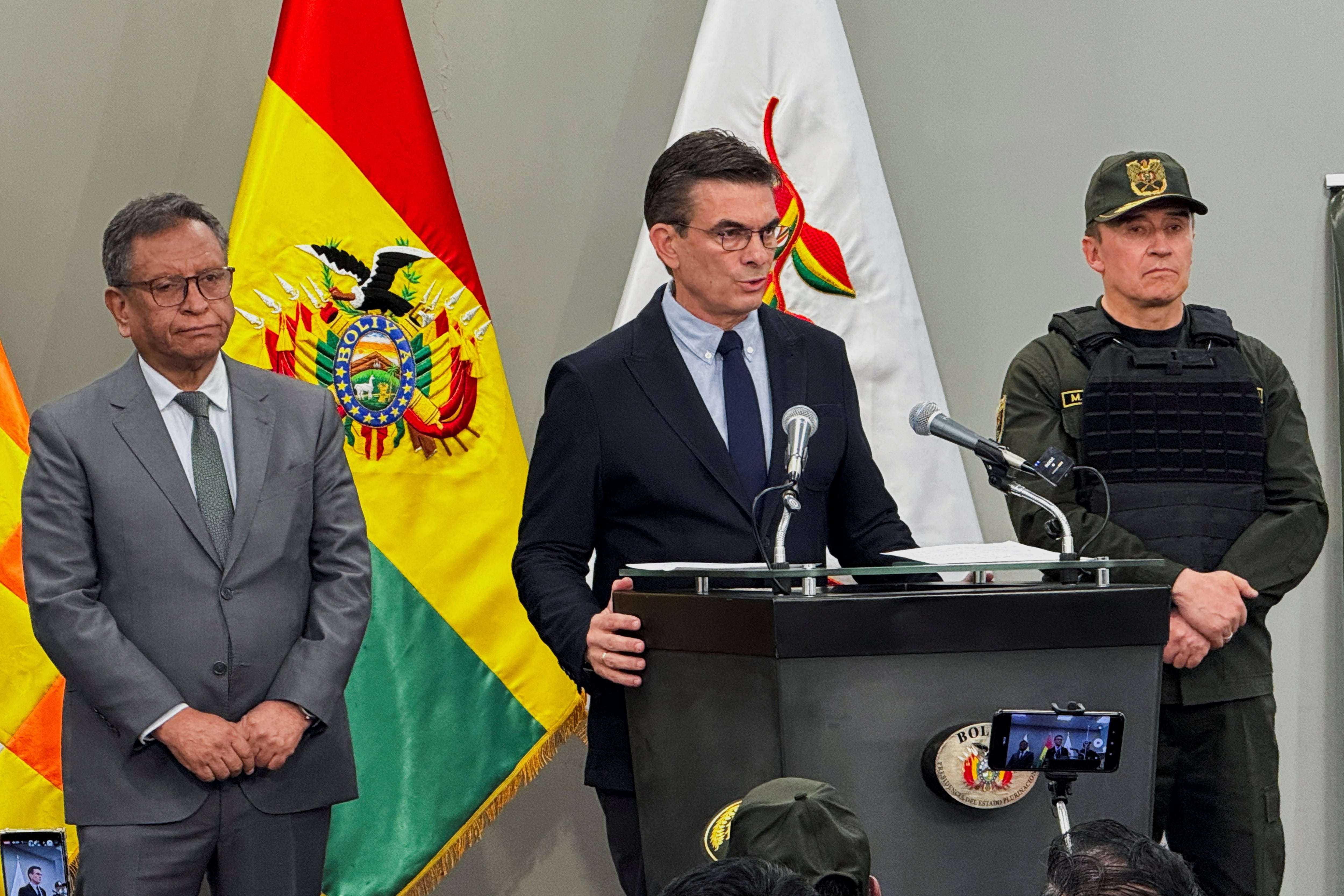 El presidente Rodrigo Paz informa sobre el operativo de captura de Sebastián Marset en una conferencia de prensa en La Paz, Bolivia.
13 de marzo de 2026