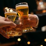 Según un estudio, la elección de alcohol influye en tu riesgo de muerte.