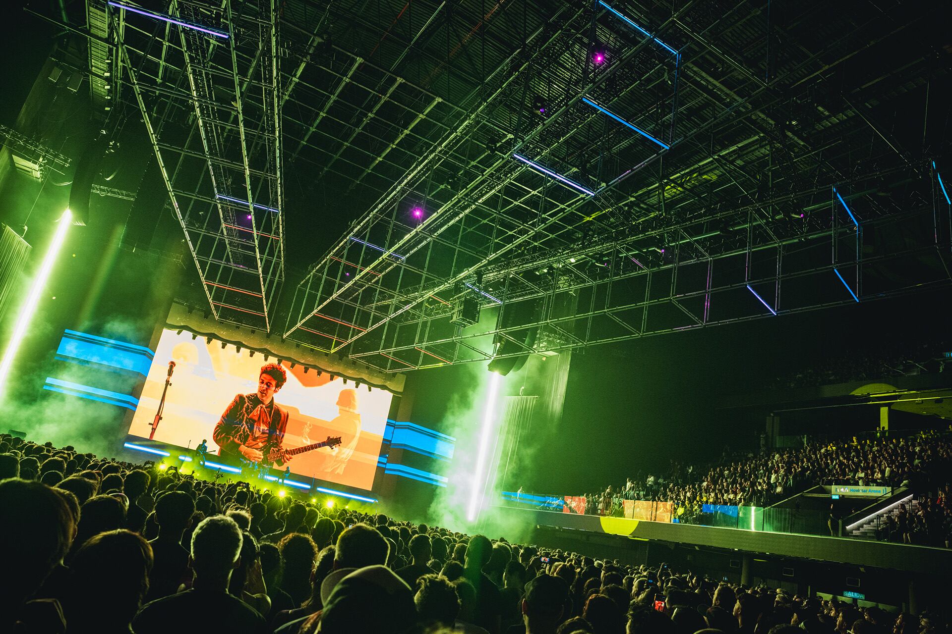 El espectáculo 'Ecos' de Soda Stereo reunió a Charly Alberti y Zeta Bosio en vivo con una proyección hiperrealista de Cerati