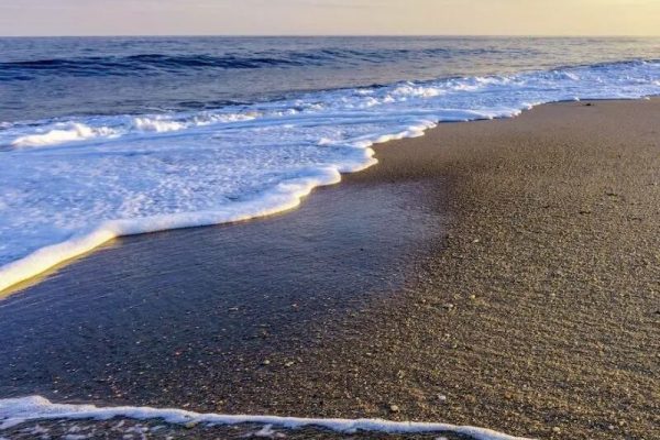 Tragedia en la Costa: se metió a nadar en el mar, se perdió entre las olas y finalmente fue hallado muerto