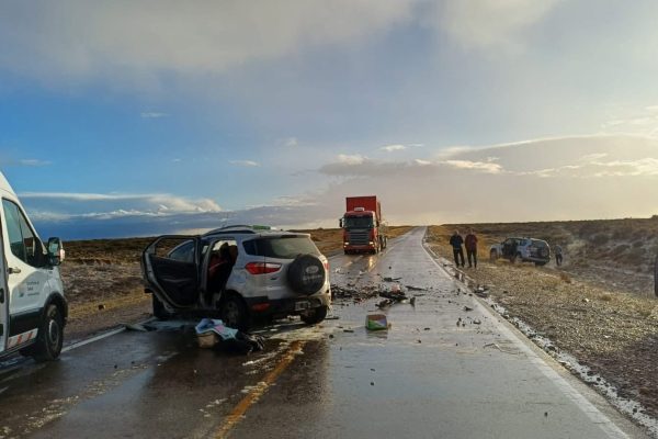 Trágico accidente en San Juan: murieron una beba de casi un año y sus padres en un choque frontal de dos autos