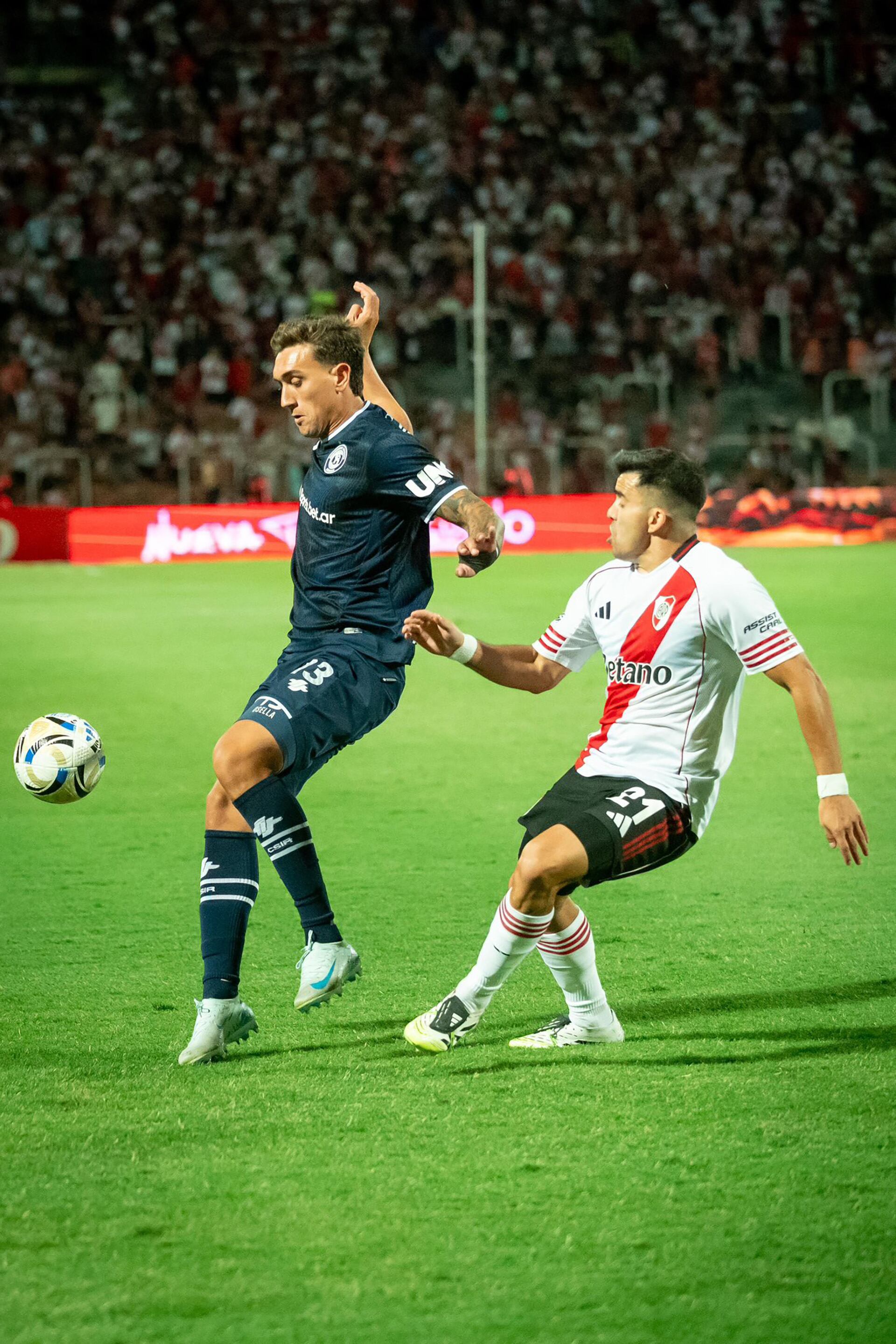 Independiente Rivadavia y River Plate empataron 1-1 en Mendoza (X:@CSIRoficial)