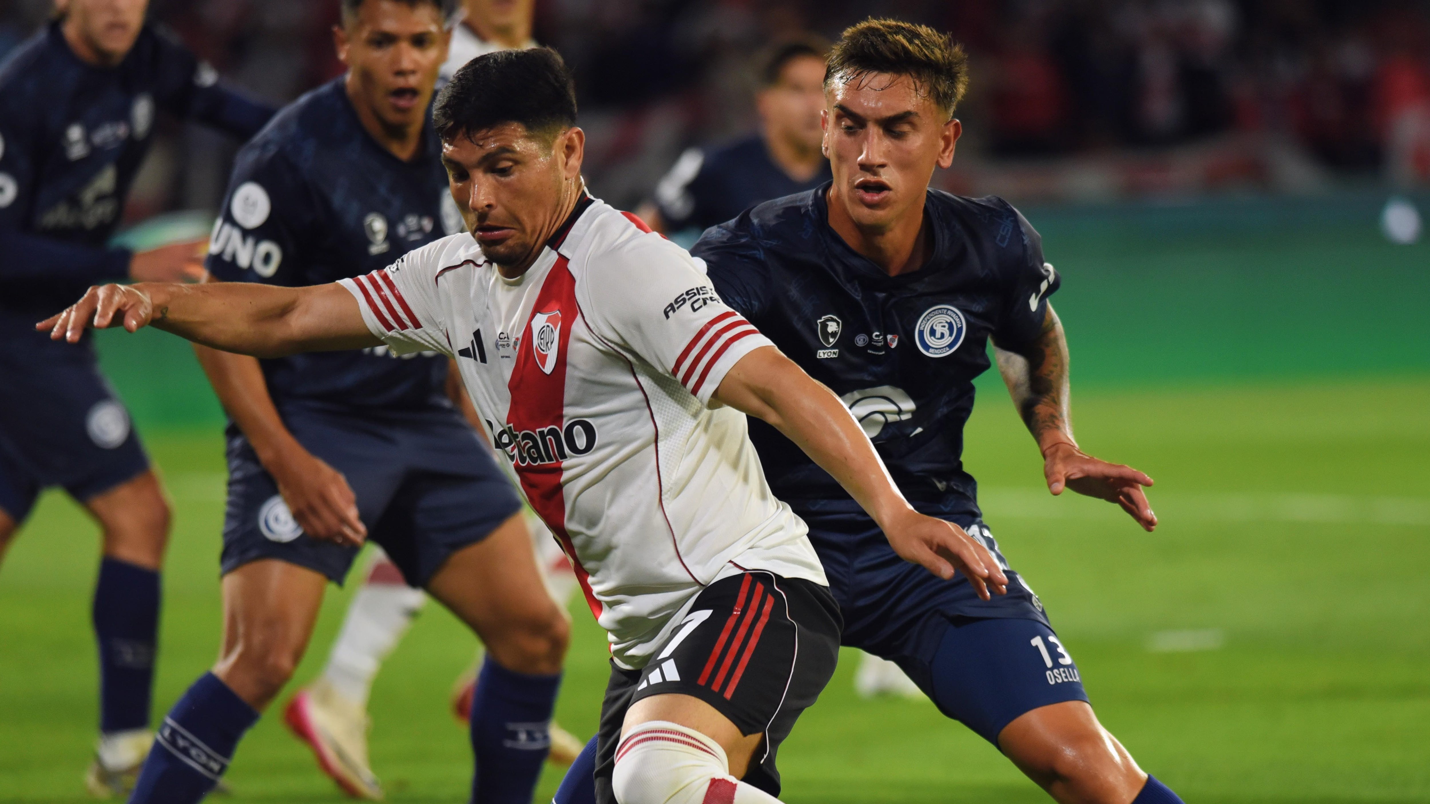 River buscará una nueva victoria en su visita a Independiente Rivadavia (Fotobaires)