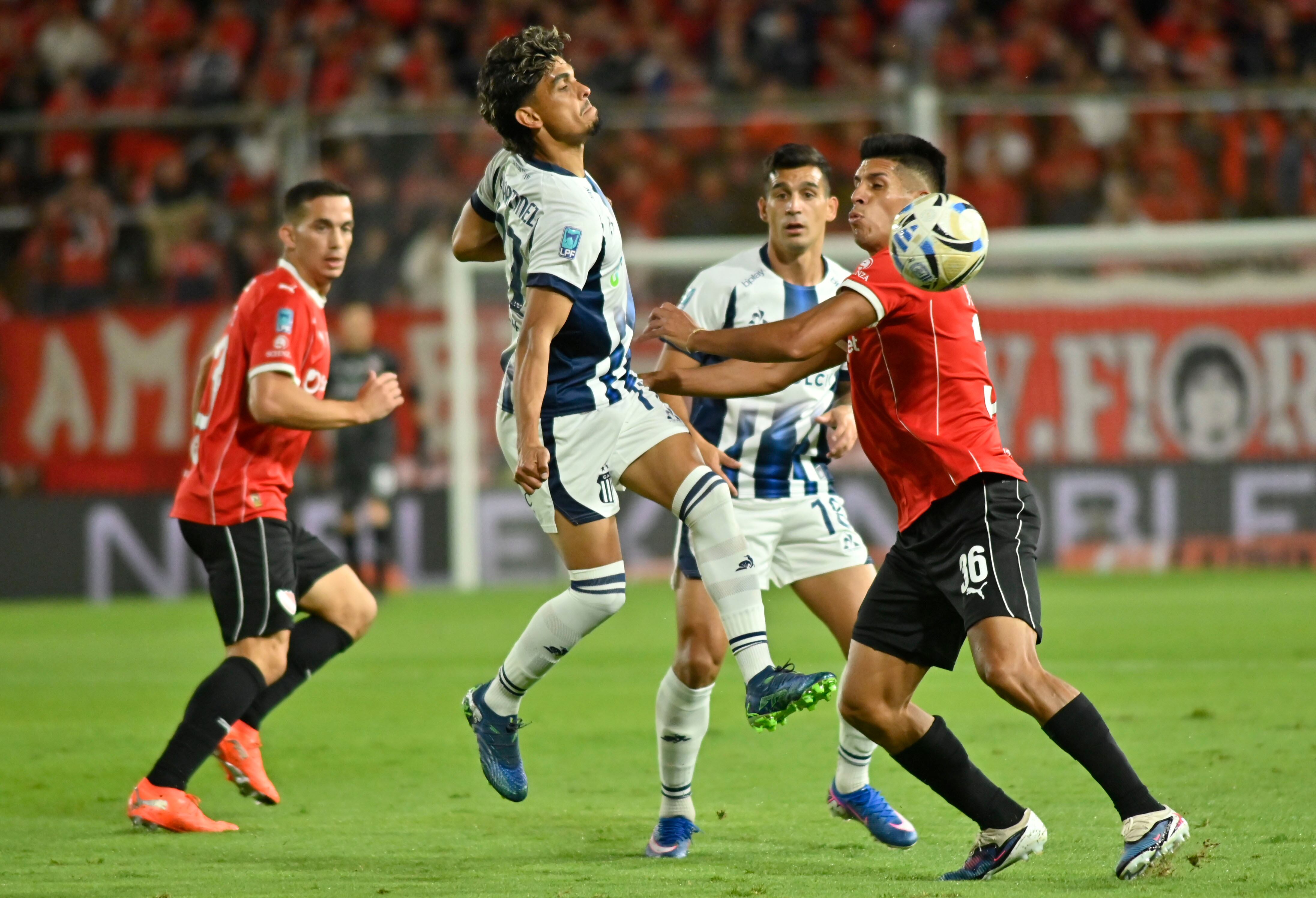 Independiente no pudo ante Talleres de Córdoba (Crédito: Fotobaires)