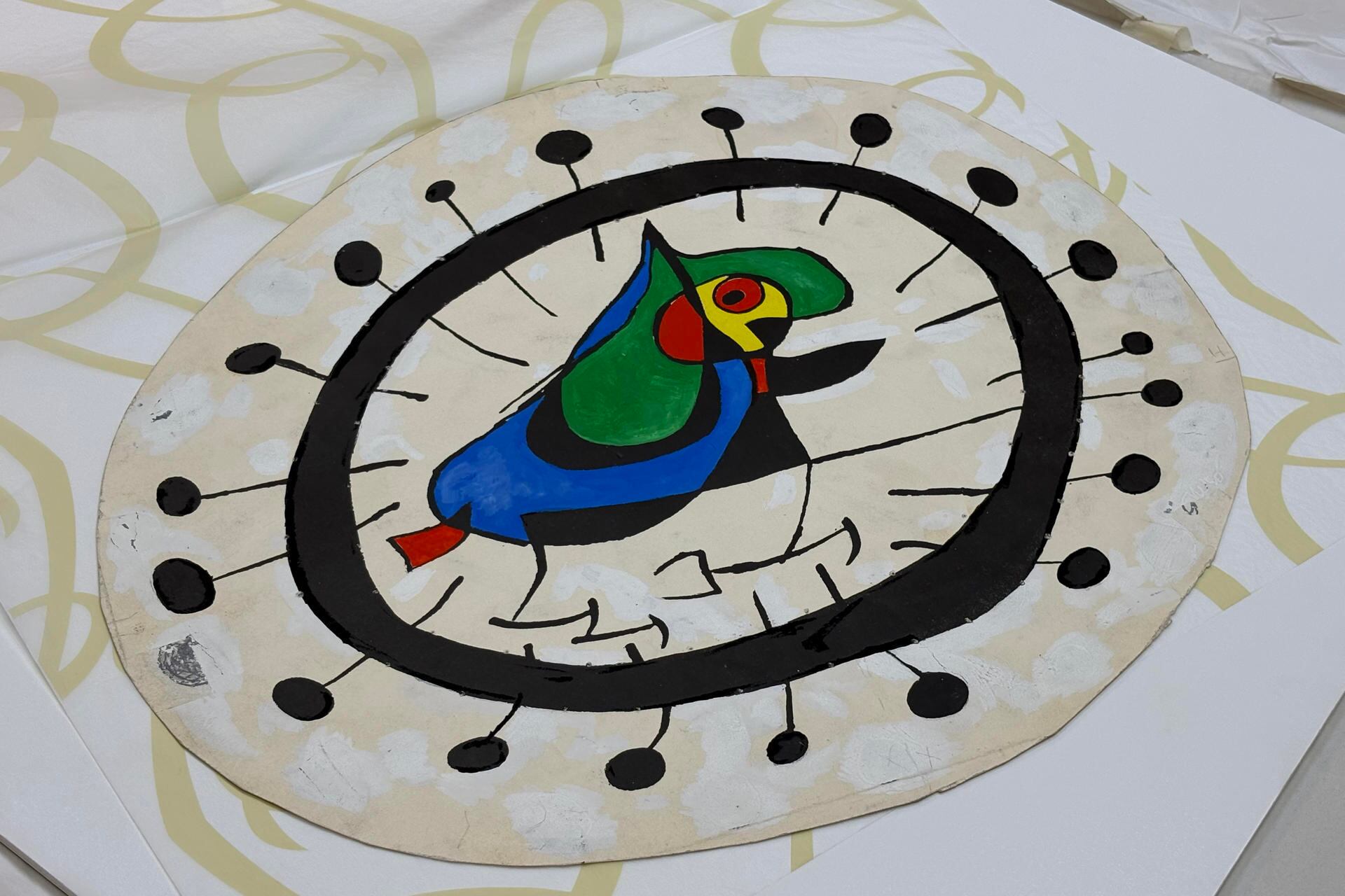 Dos obras murales y una pintura 'oval' inéditas del pintor catalán Joan Miró (1893-1983) se exhibirán hasta el viernes 3 de abril en París