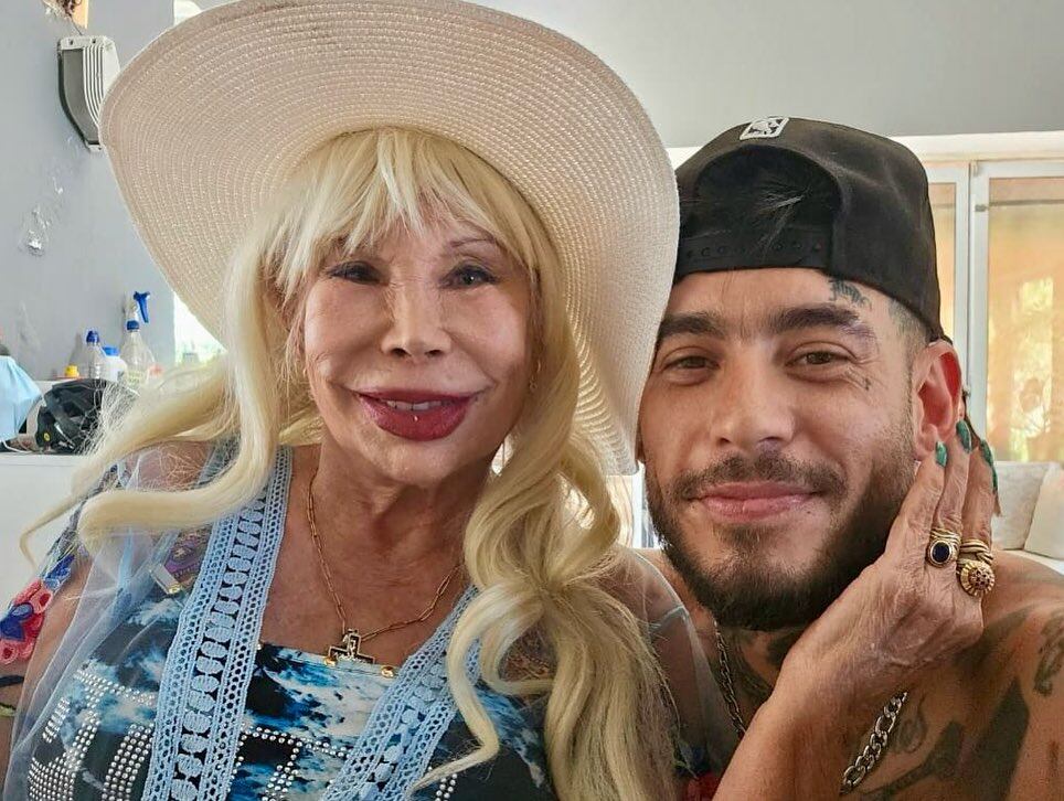 Ulises Bueno y su madre, Beatriz Olave