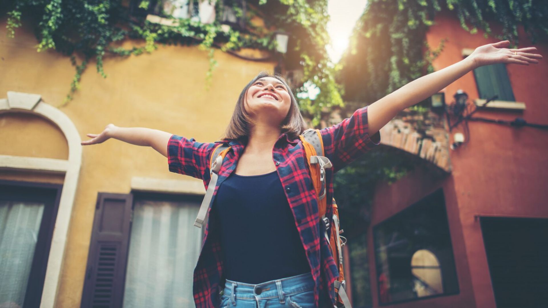 Las dimensiones socioeconómicas, como la preocupación por gastos y vivienda, se posicionan significativamente por debajo de los promedios internacionales (Freepik)