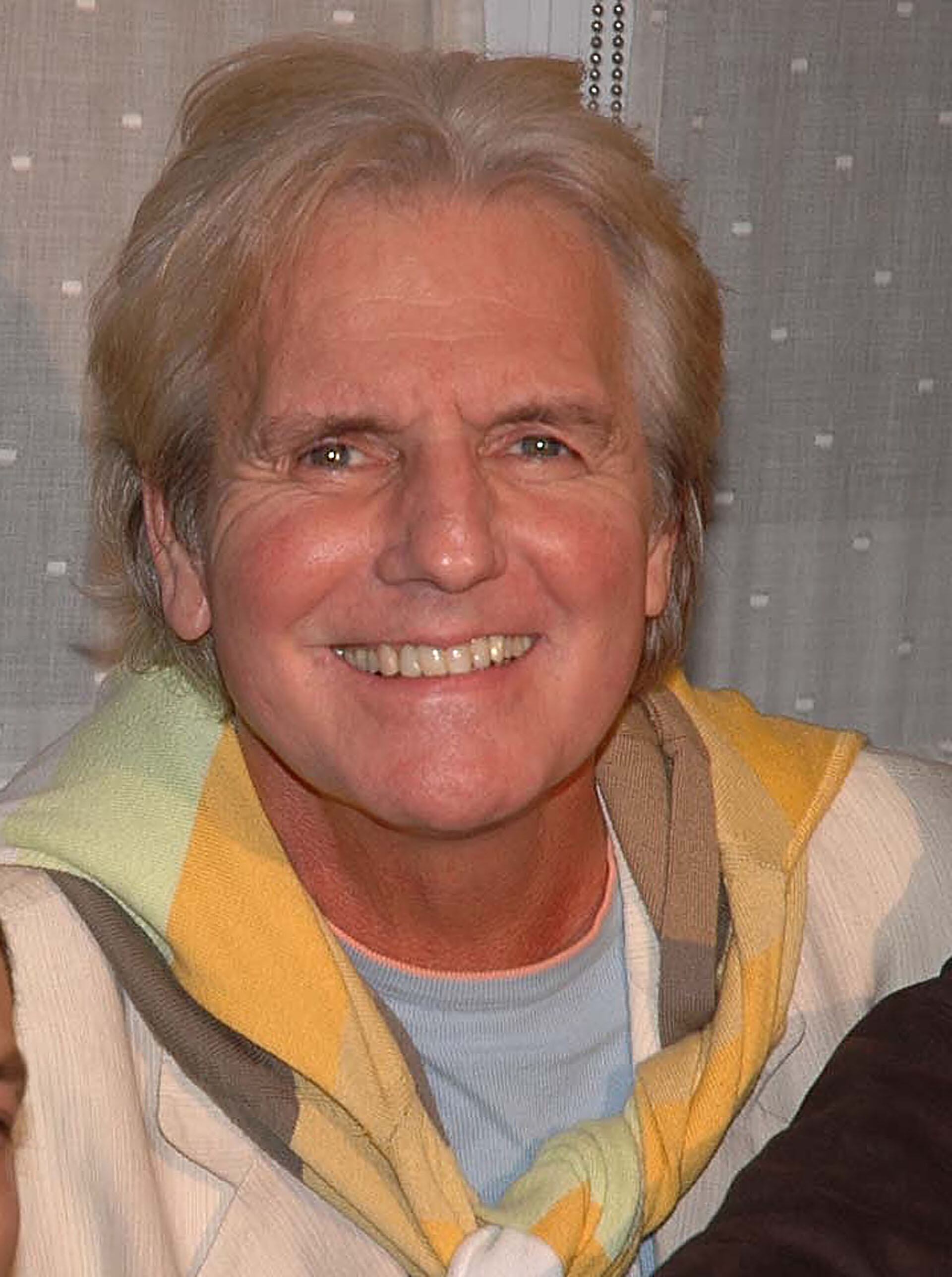 La crisis financiera llevó a Sergio Denis a perder la voz y alejarse de la música durante 15 años, agravando su situación personal (NA)