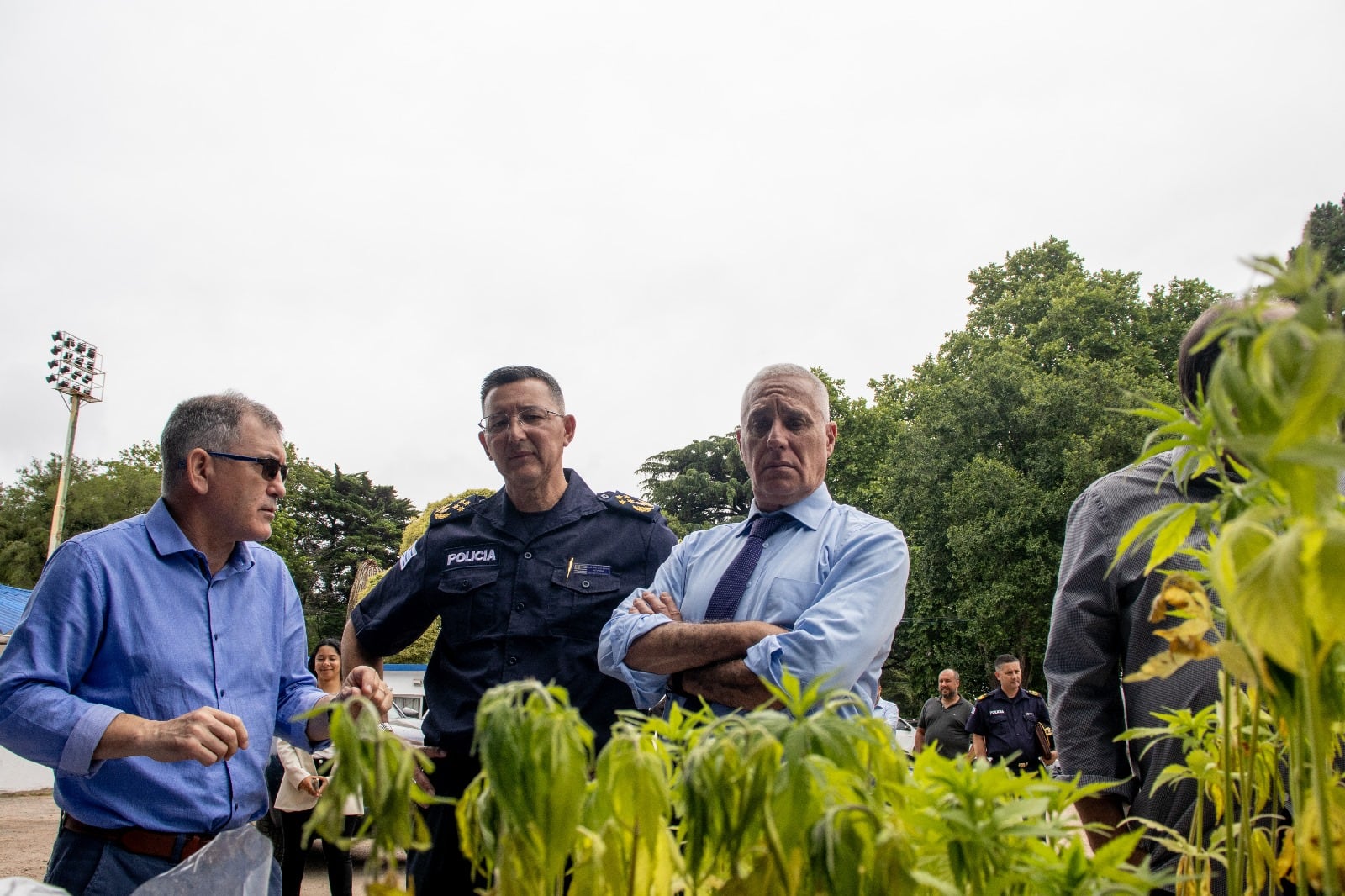 El director de Investigaciones, Julio Sena, el director de la Policía de Uruguay, José Azambuya y el ministro del Interior, Carlos Negro (Archivo/Ministerio del Interior)
