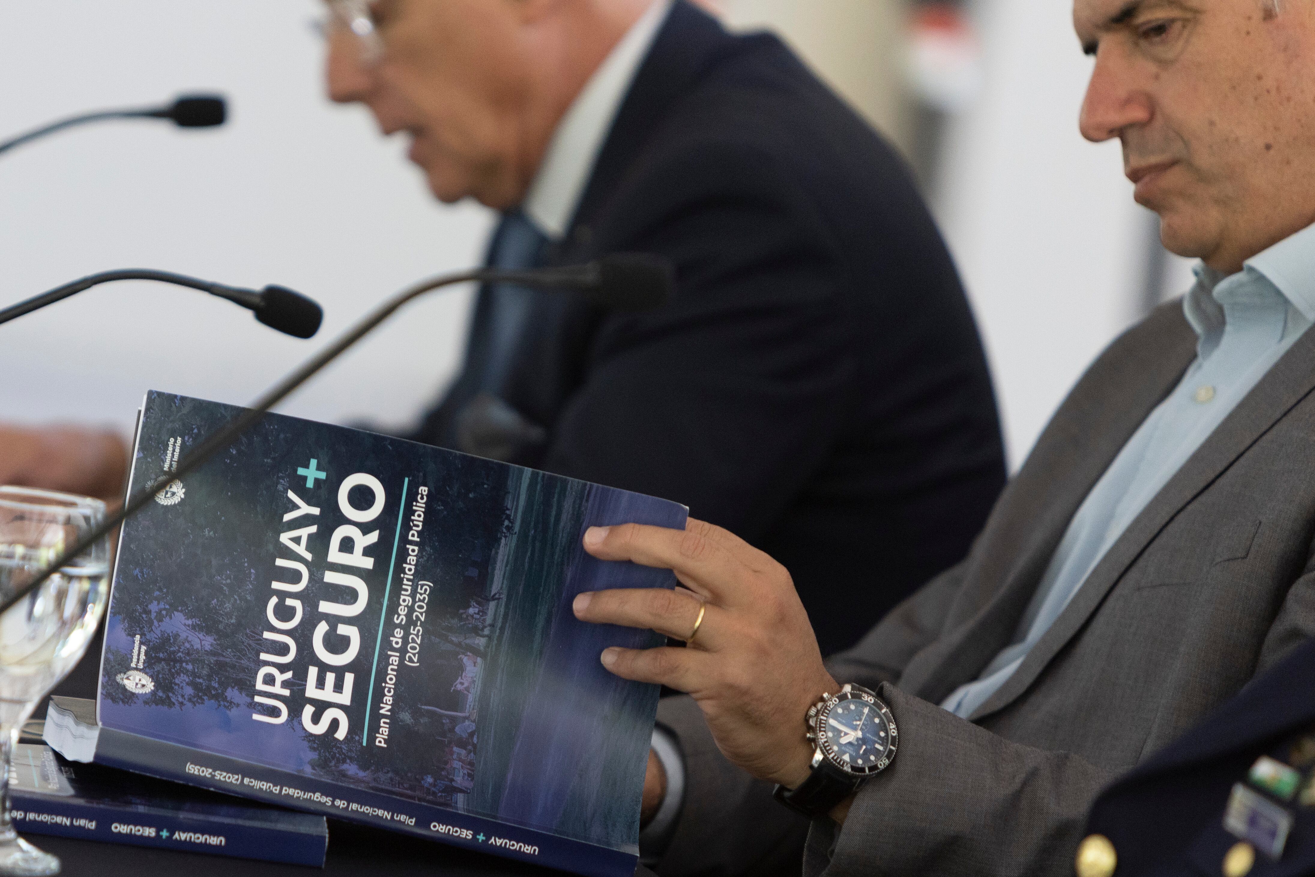 El ministro del Interior de Uruguay, Carlos Negro (Camilo dos Santos Ayala, Presidencia)