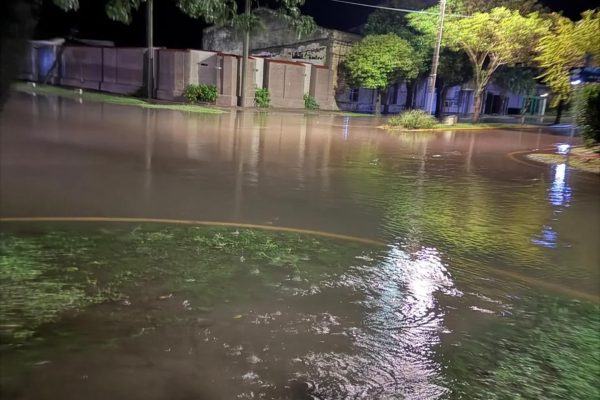 Violento temporal en una localidad de Córdoba: casi 250 milímetros de lluvia, casas inundadas y un geriátrico evacuado