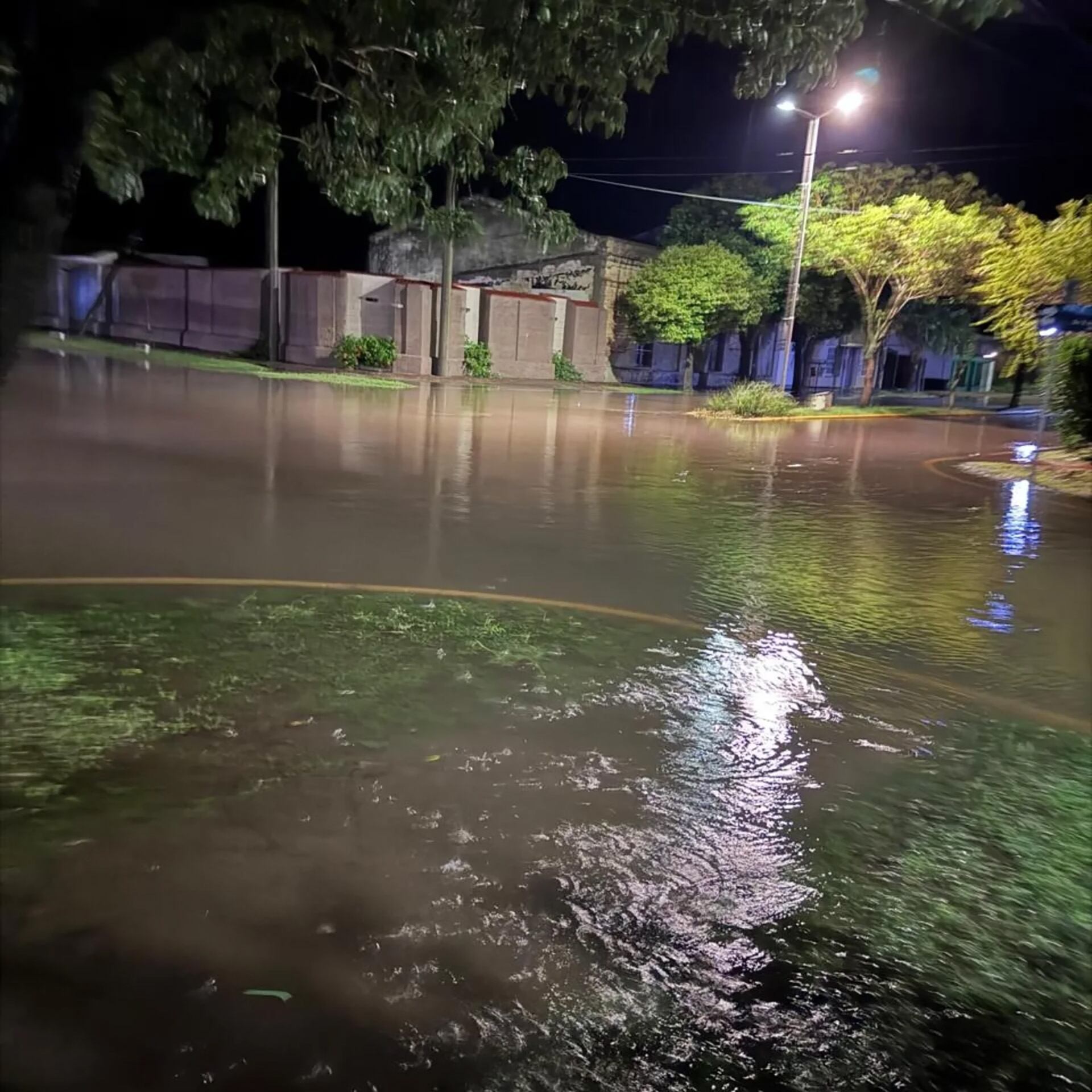 Violento temporal en una localidad de Córdoba: casi 250 milímetros de lluvia, casas inundadas y un geriátrico evacuado