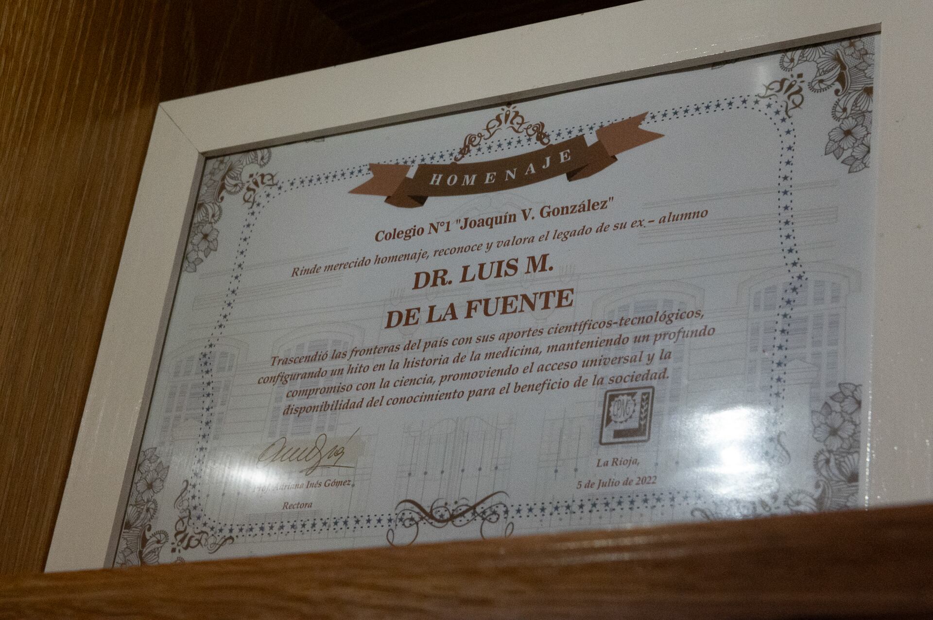 El reconocimiento del colegio donde se formó en La Rioja