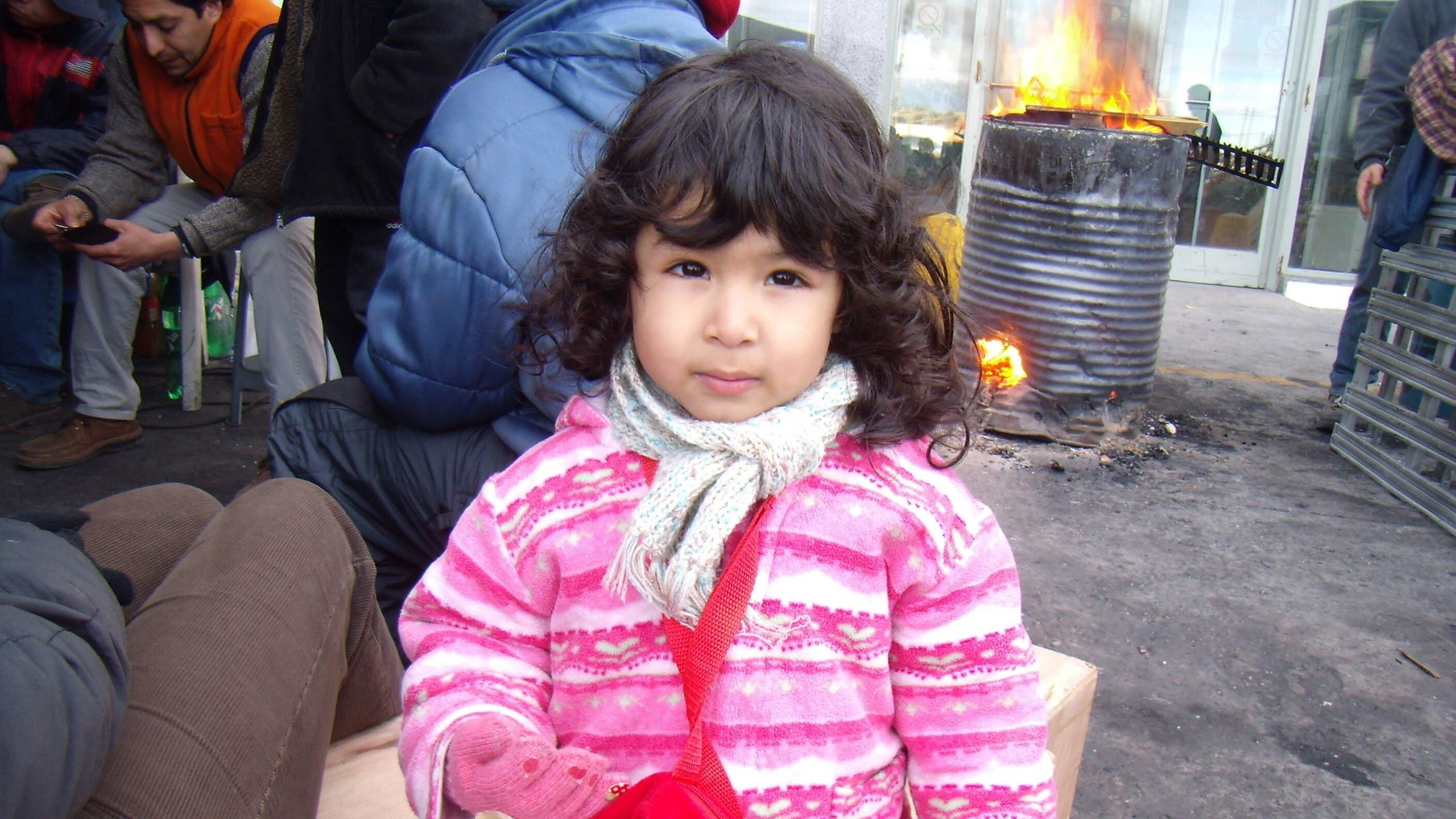 Activaron el Alerta Sofía por una nena de 4 años en Bariloche: se la habría llevado su madre, que tiene prohibición de acercamiento