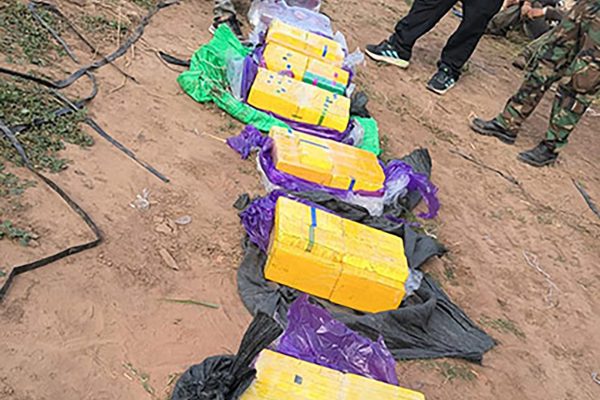 Alquilaban fincas en Salta para ocultar droga: tenían más de 170 kilos de cocaína enterrados en una plantación de tomates