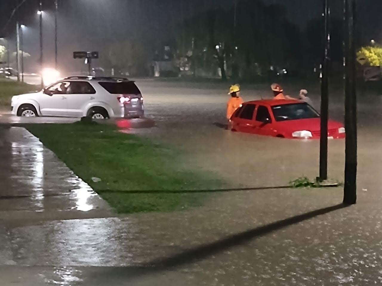 Inundación en Coronel Suárez (@herrada57)