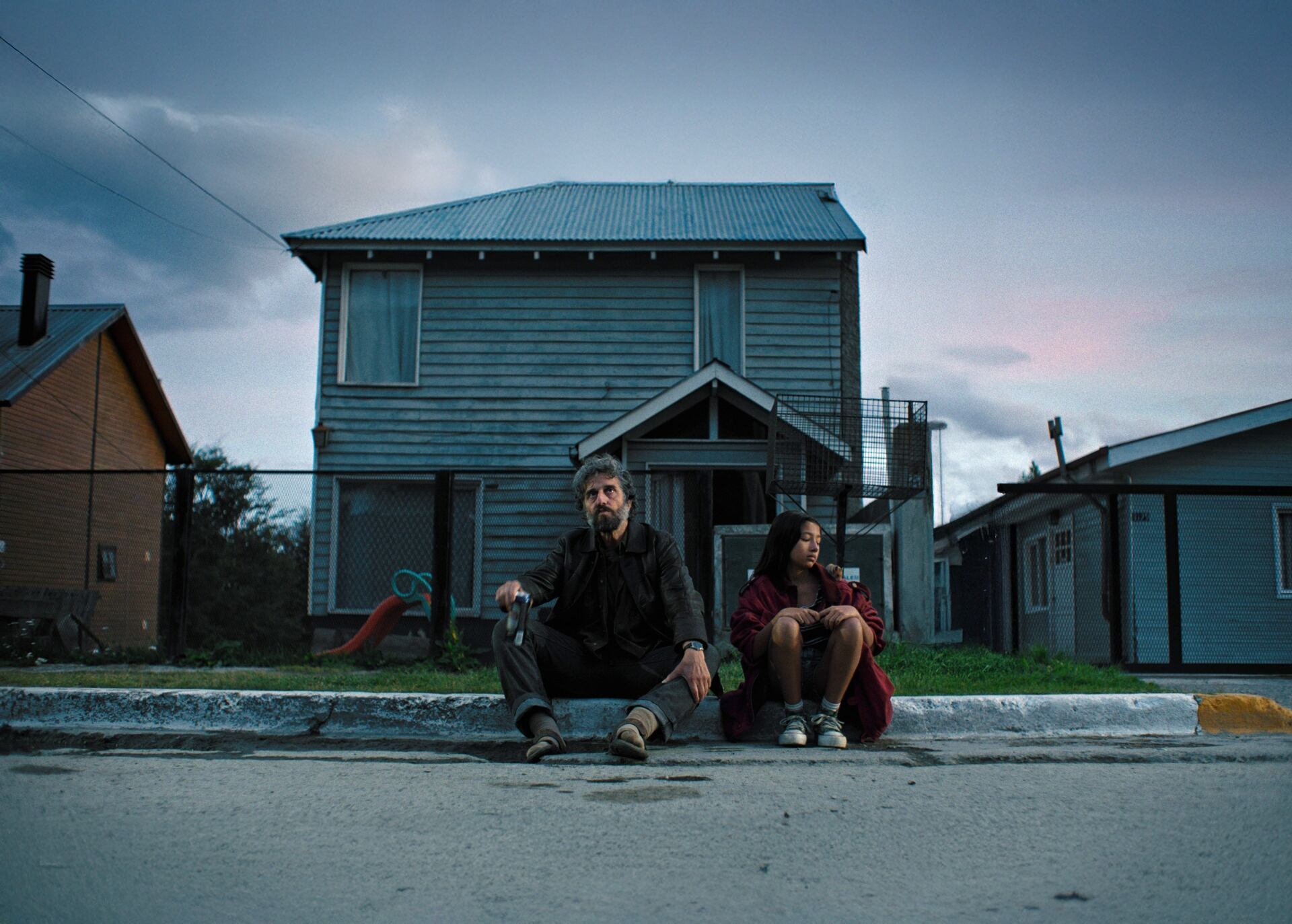 Peretti encarna el rol de Esteban, un hombre que perdió a su familia en una tragedia 