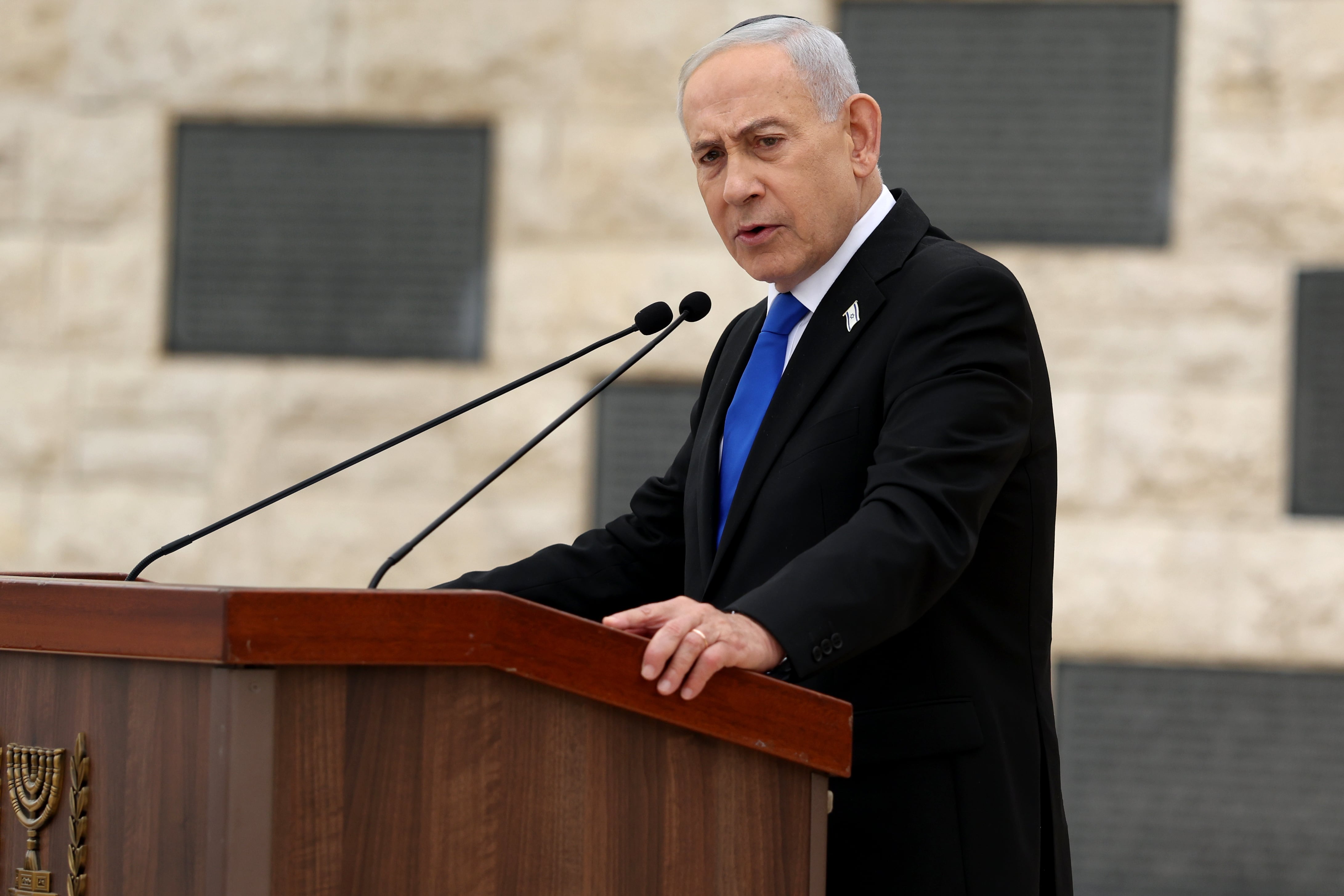 El primer ministro israelí, Benjamin Netanyahu, ordenó nuevos ataques contra posiciones de Hezbollah (Ilia Yefimovich/AP)