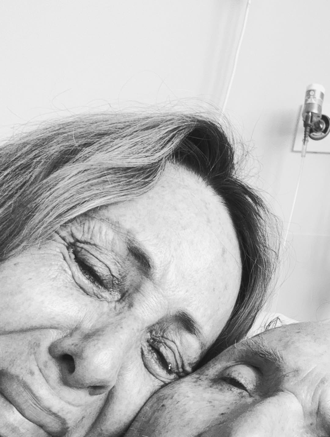 La periodista viajó a Alemania para poder estar presente y despedirse de su papá 