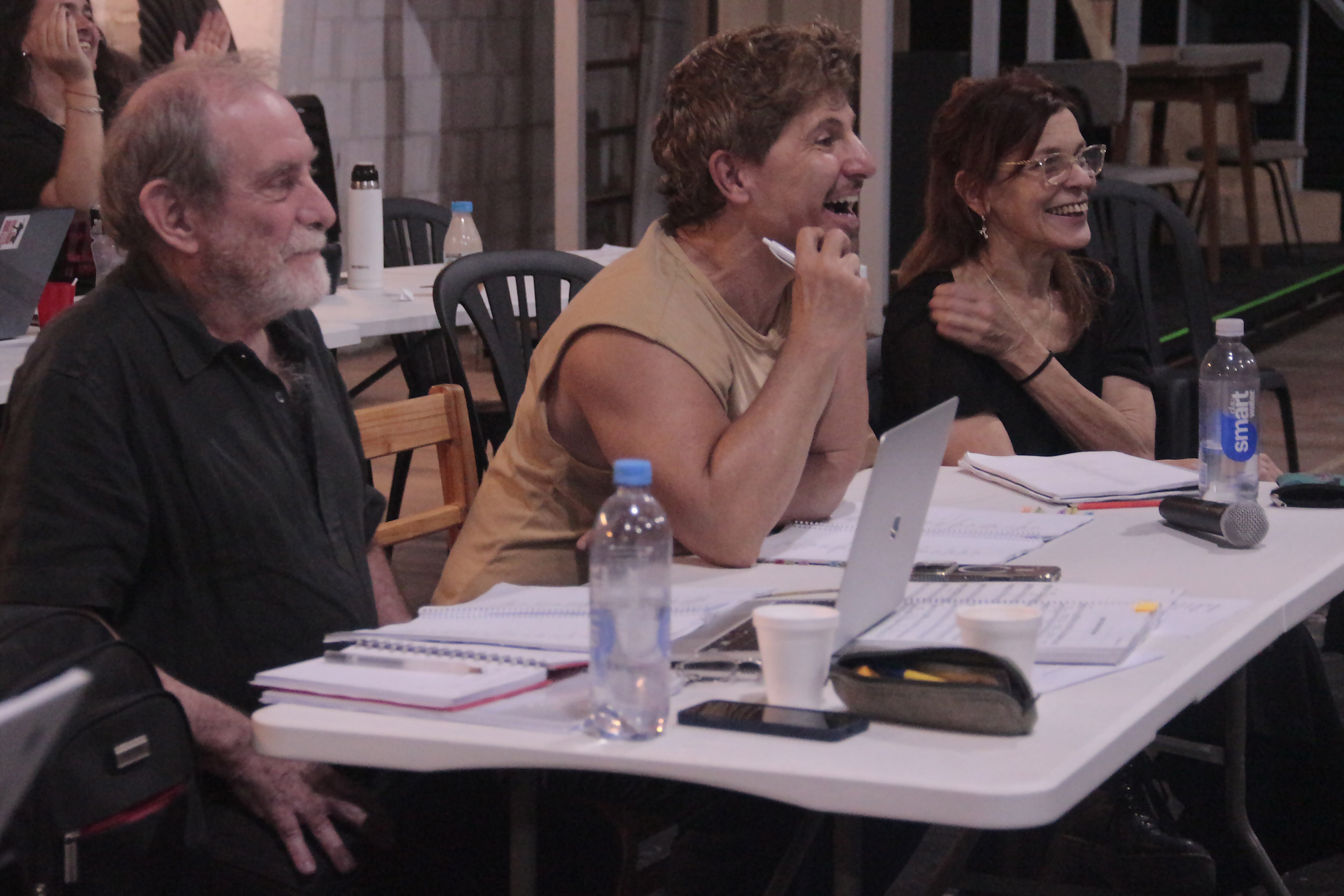 El coreógrafo y bailarín narra la exigencia y el singular proceso de formación de los intérpretes jóvenes. Comparte su experiencia innovadora preparando a los niños protagonistas para un espectáculo de alto nivel internacional