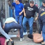 Entró a un sitio erótico, lo chantajeó una escort y aceptó una entrega controlada de dinero para atraparla