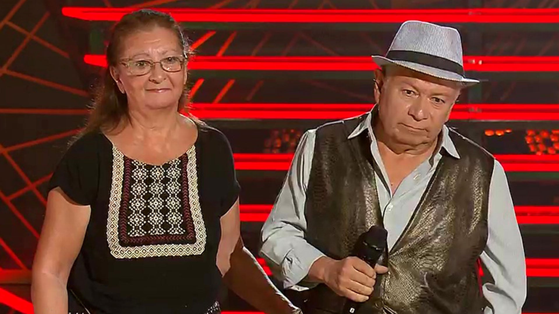 Carlos Rubén Pérez emociona al jurado de 'Es mi sueño' con un homenaje a su esposa en el escenario