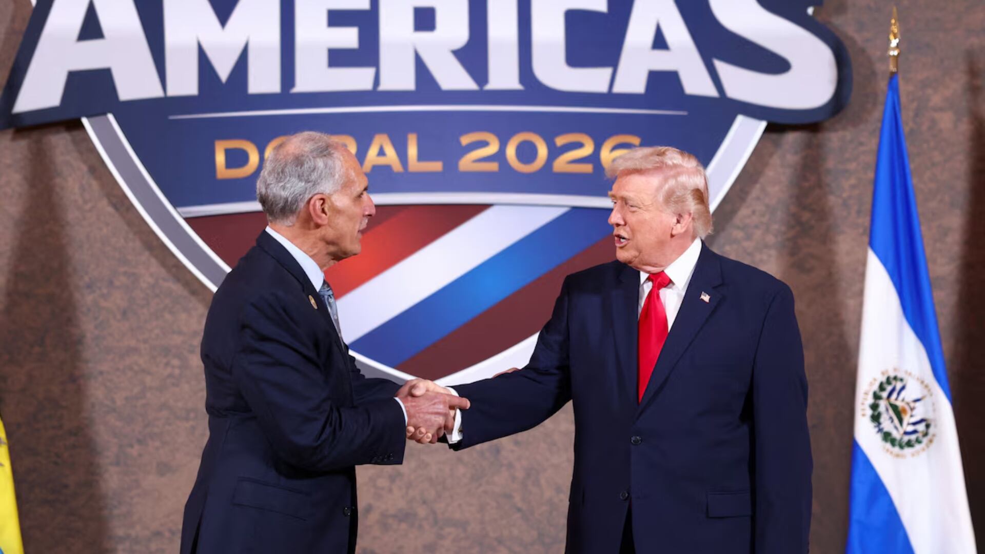 Estados Unidos entrega equipo satelital a Honduras para combatir el narcotráfico