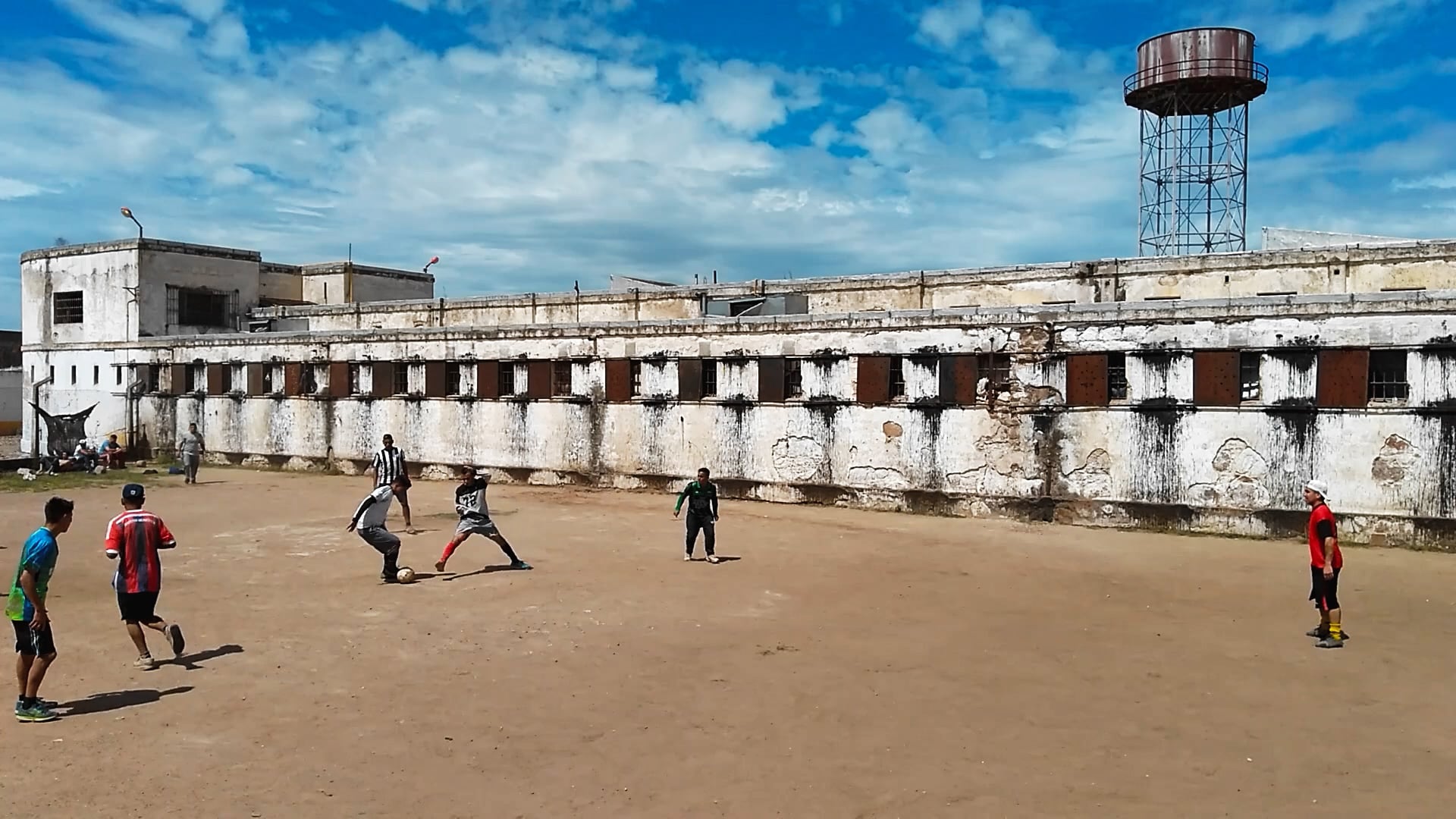 La Unidad Penal Nº 2 de Sierra Chica, ubicada a pocos kilómetros de la ciudad bonaerense de Olavarría, fue una de las cárceles por las que pasó Marcos Joubert