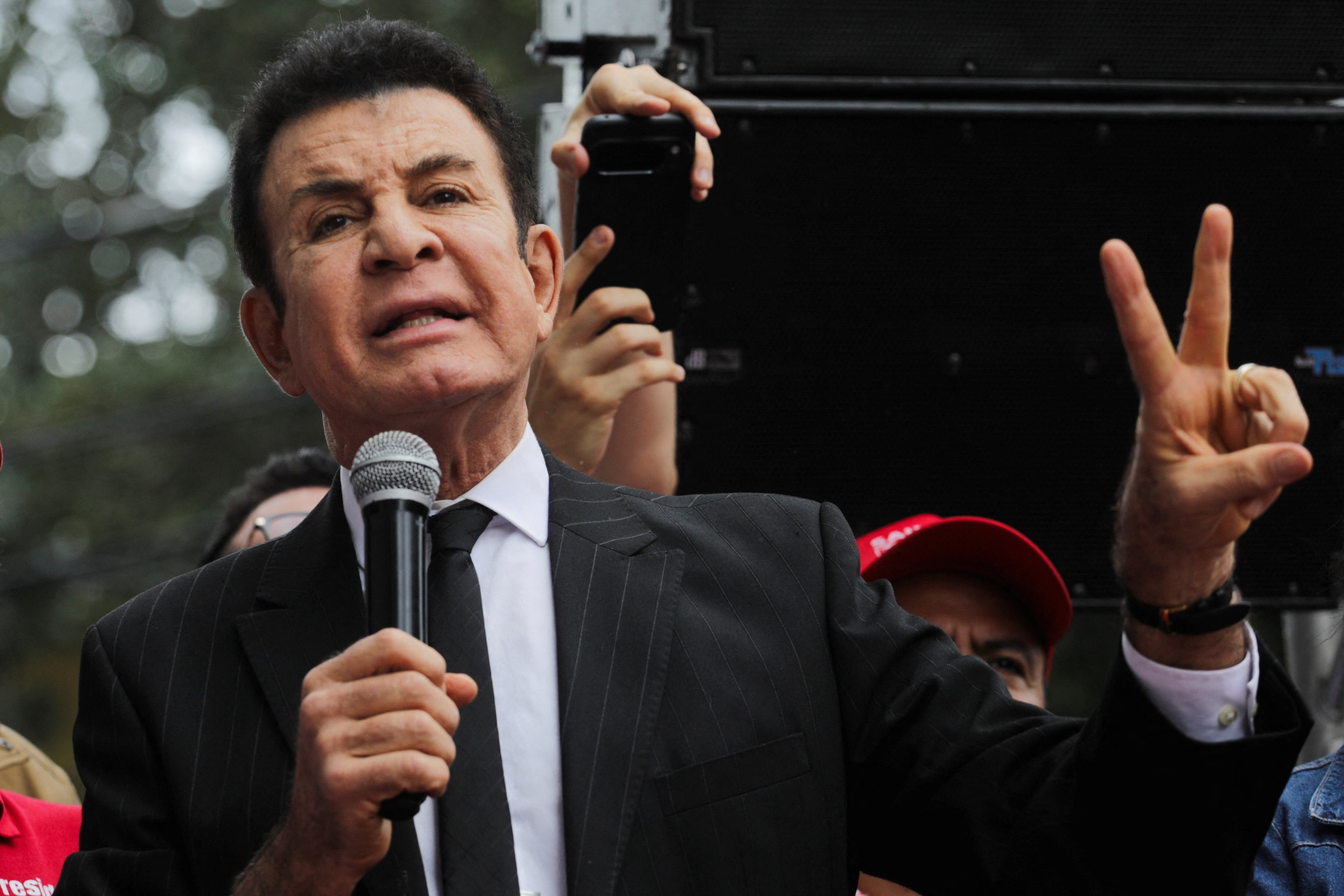 Salvador Nasralla insiste en denunciar presuntas irregularidades tras los resultados de los comicios. REUTERS/Fredy Rodriguez