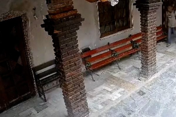 Insólito robo en una funeraria: entró a una sala velartoria y se llevó la placa identificatoria de un fallecido