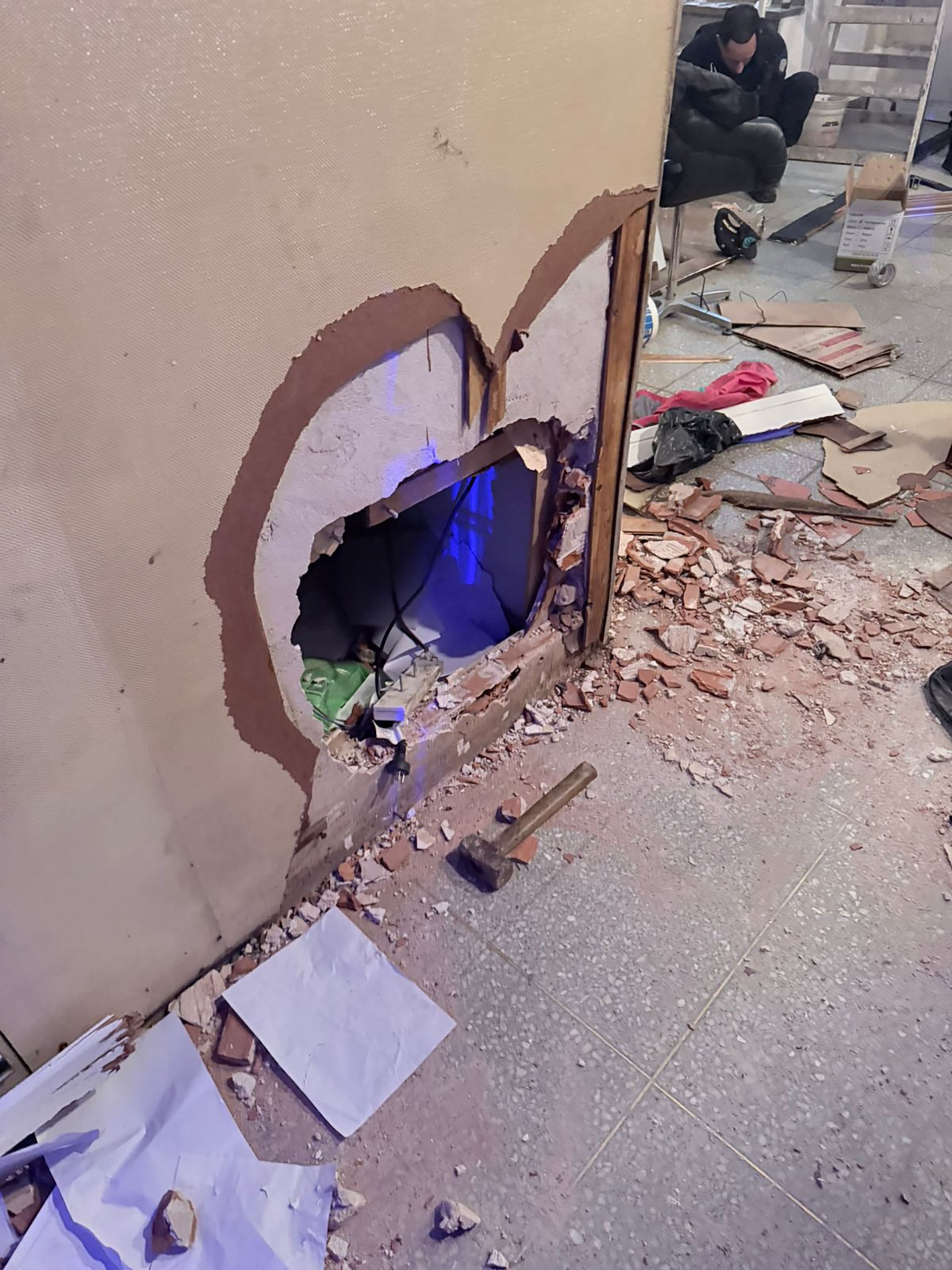 El boquete realizo por los delincuentes