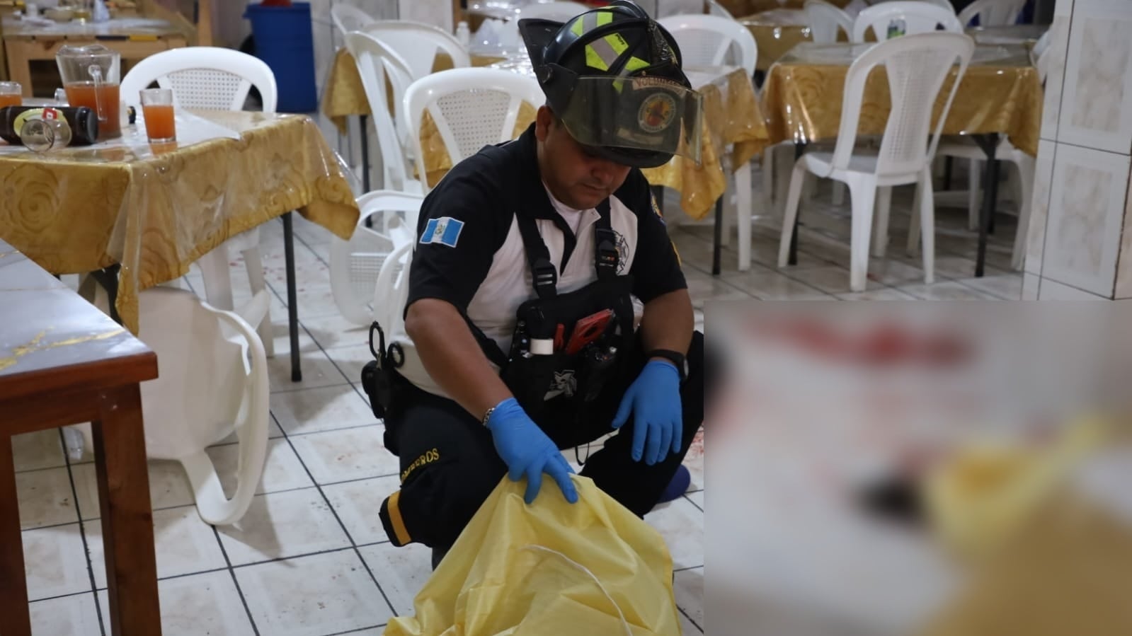 Cinco personas pierden la vida y otras resultan lesionadas tras un ataque ocurrido al interior de un establecimiento comercial (Foto cortesía Bomberos Voluntarios)