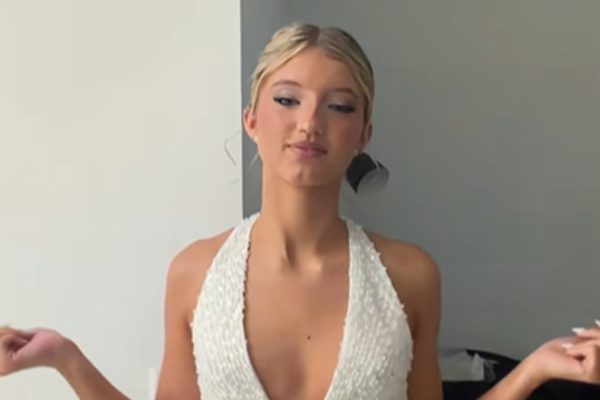 La reacción de Allegra Cubero al mensaje de Mica Viciconte por su espectacular fiesta de 15