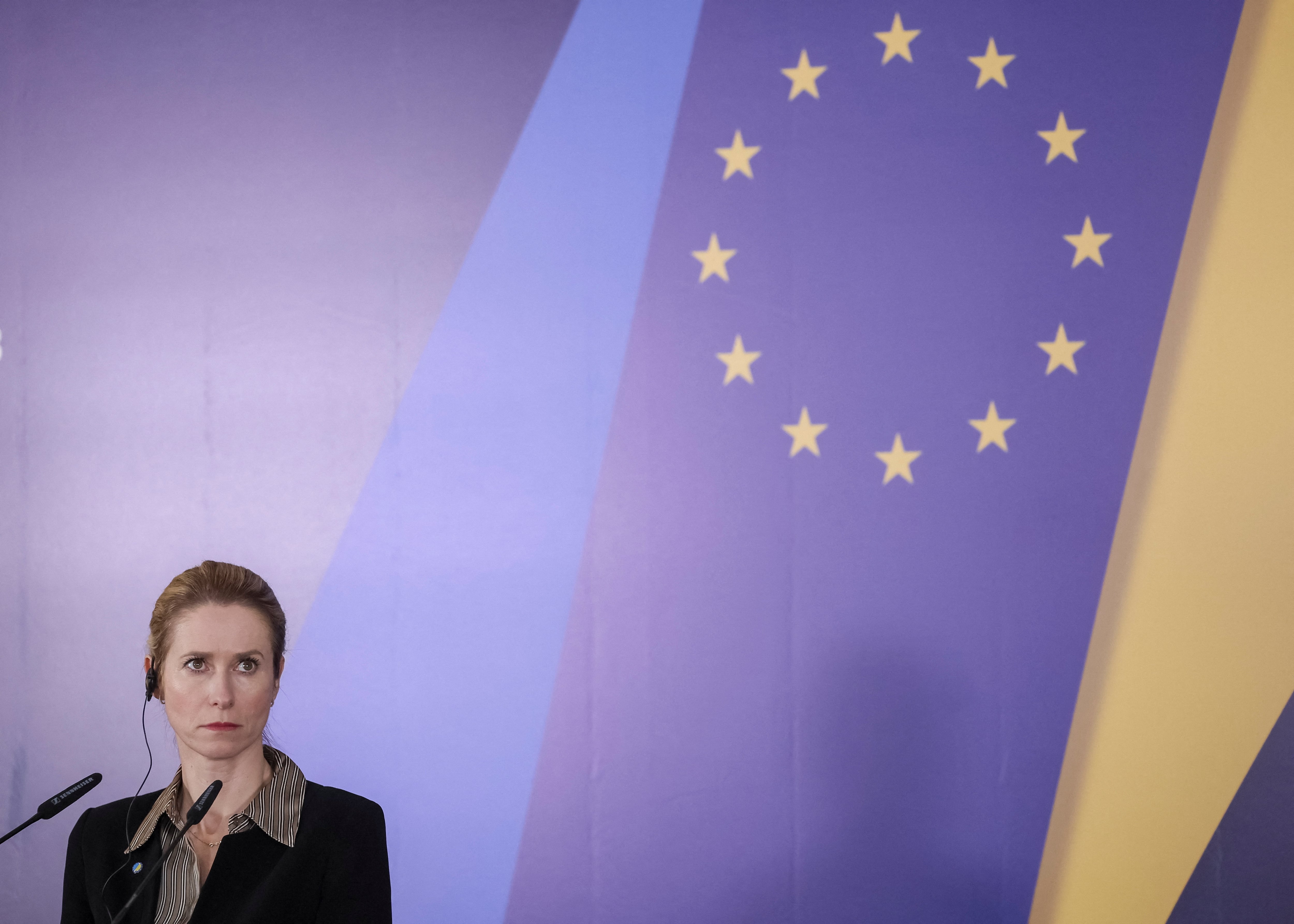 Kaja Kallas, representante de la UE, tras un encuentro en Kiev, en el contexto del respaldo financiero europeo a Ucrania. (REUTERS)