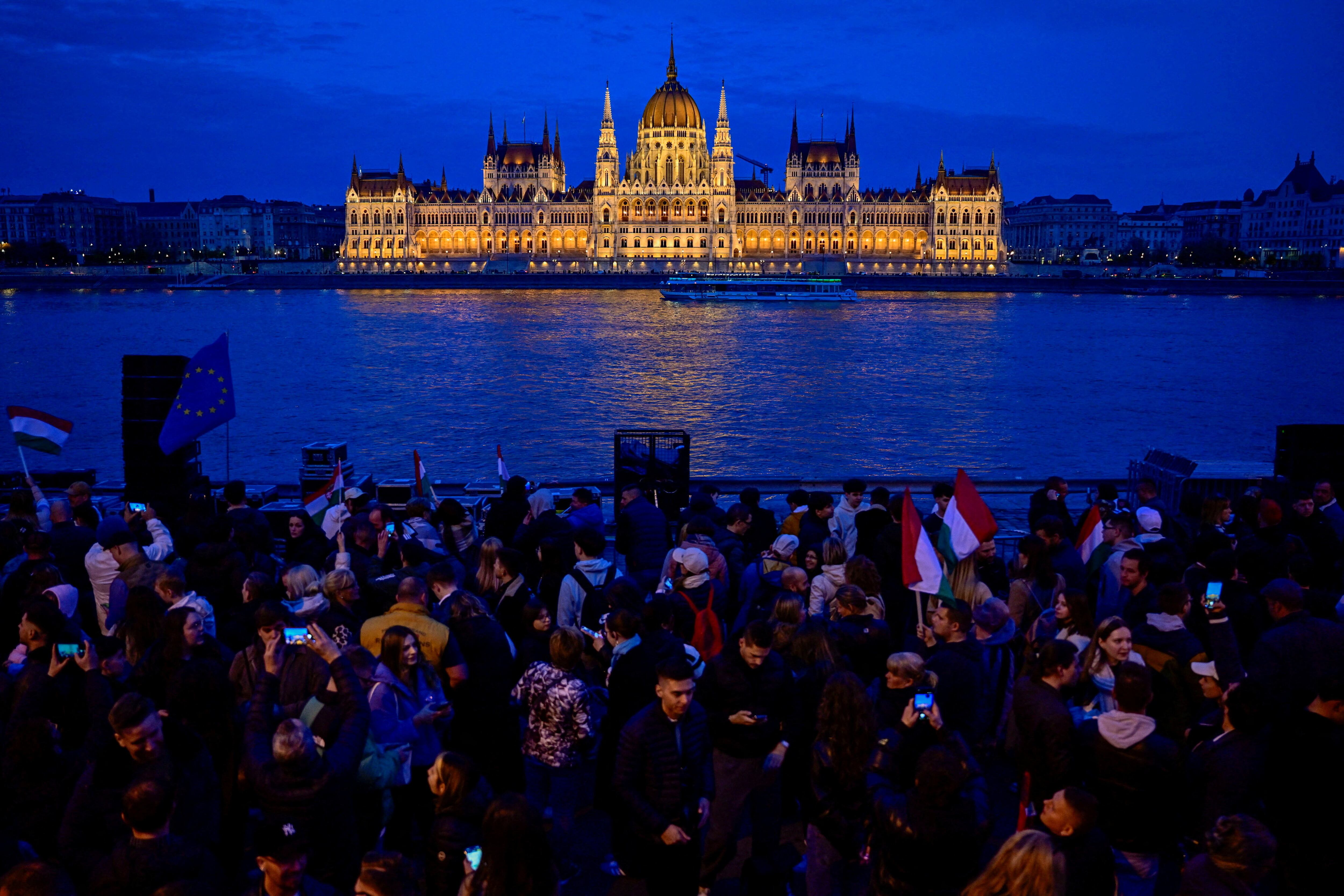 El triunfo de Peter Magyar en las elecciones de Hungría abrió el camino para destrabar el préstamo de la UE a Ucrania. (REUTERS)