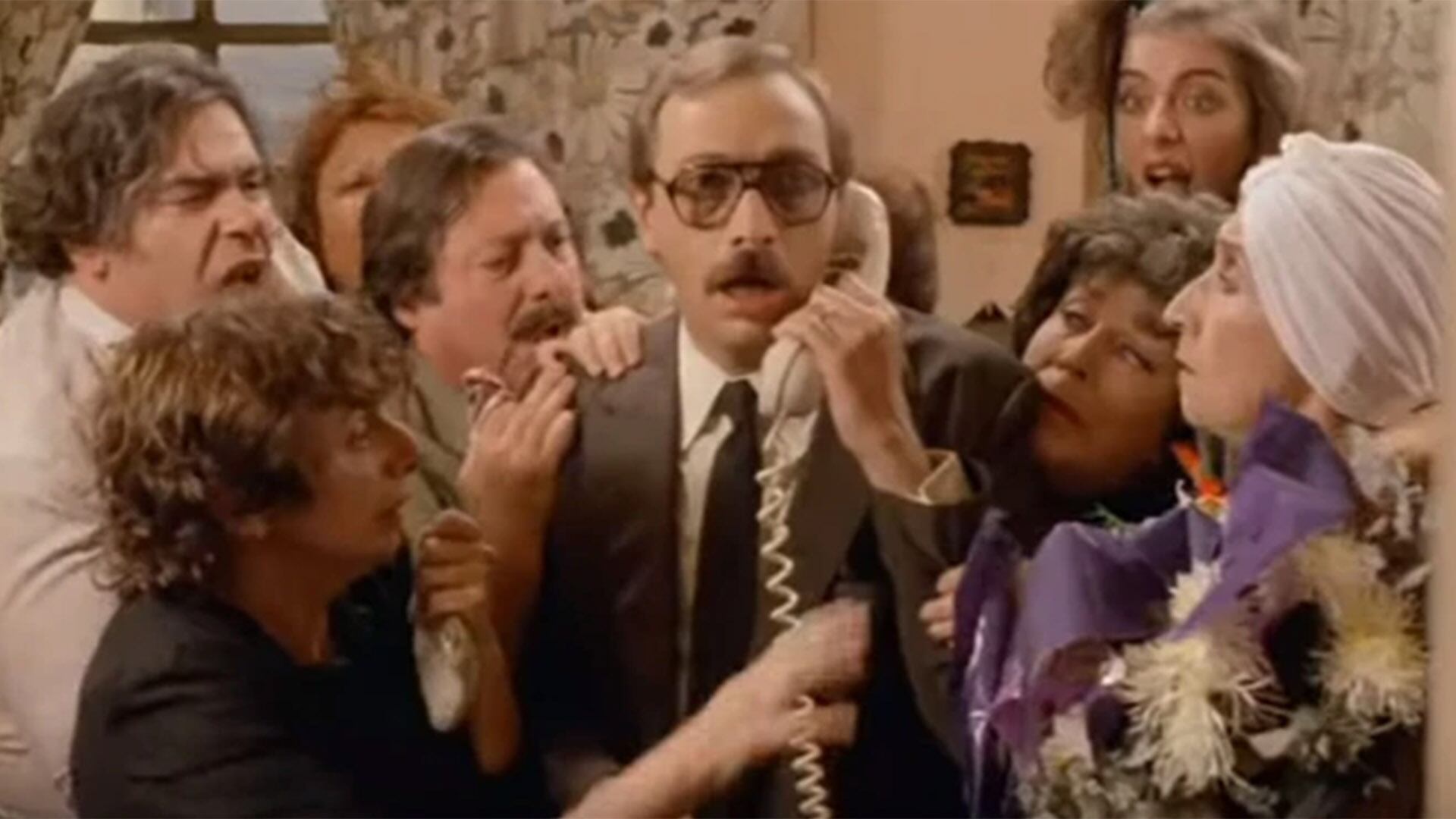 La comedia Esperando la carroza transformó a Brandoni en parte del imaginario argentino, convirtiéndose en un clásico intergeneracional