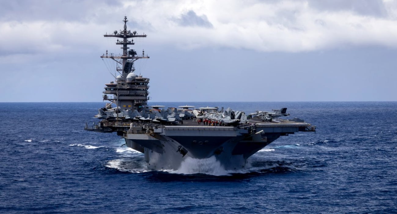 El portaaviones USS George H.W. Bush se sumó a la flota estadounidense desplegada en Medio Oriente en plena tensión con Irán (CENTCOM)