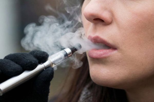 Marta Cohen: “El Reino Unido busca una generación libre de humo con la nueva ley antitabaco”