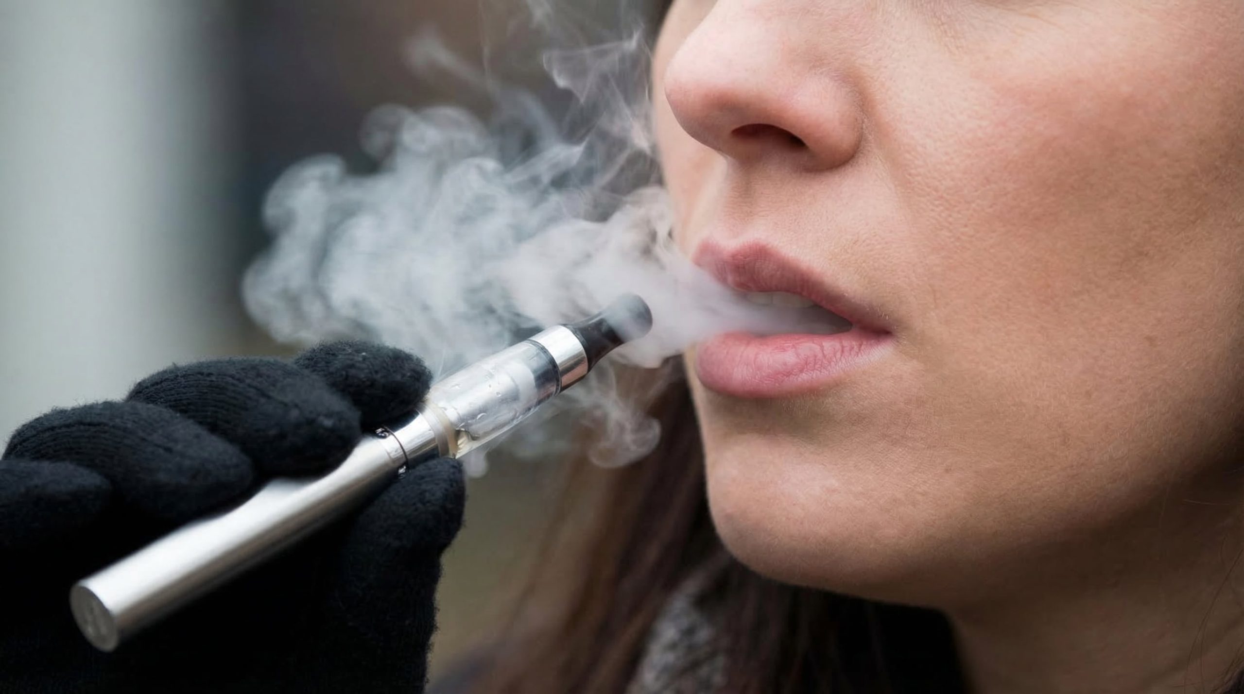 Marta Cohen: “El Reino Unido busca una generación libre de humo con la nueva ley antitabaco”