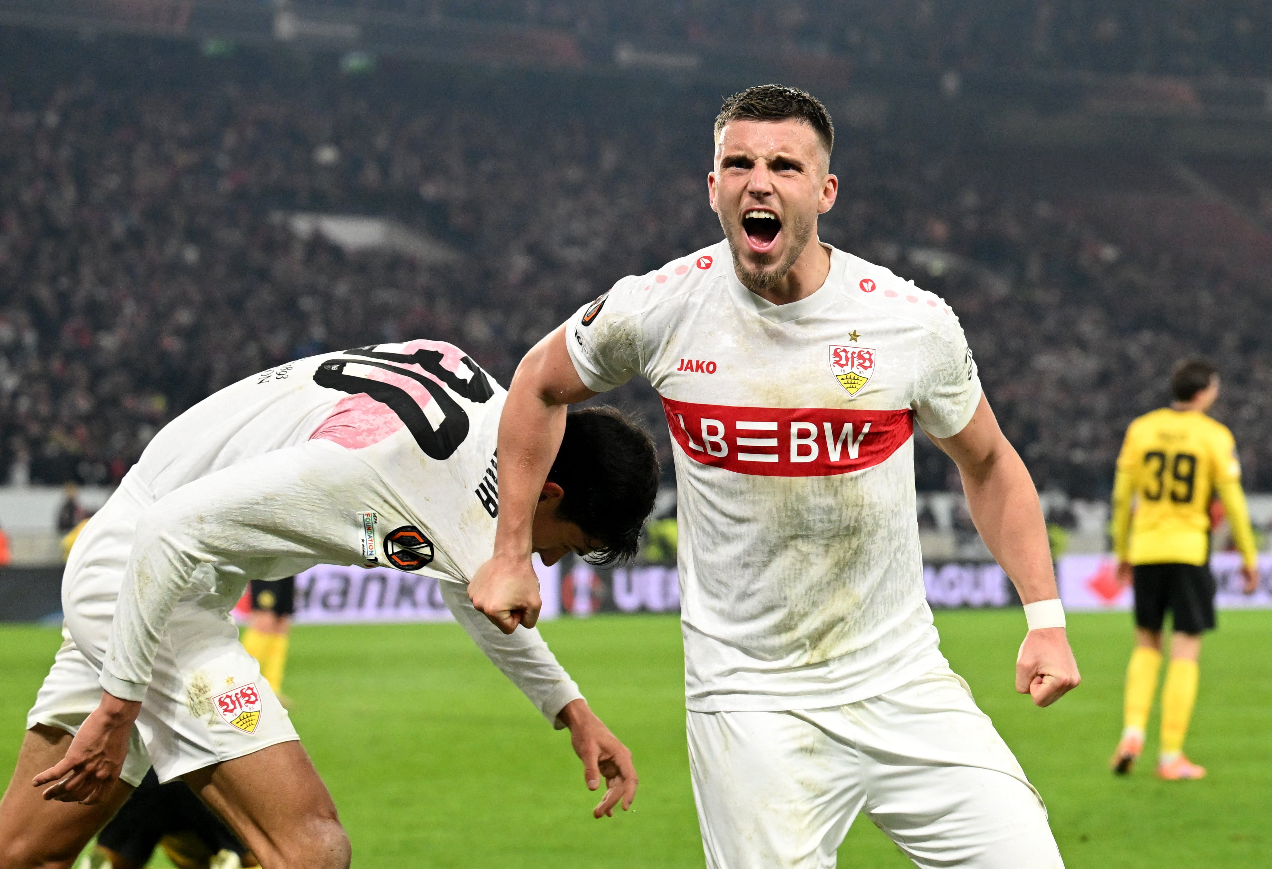 Ermedin Demirovic s una de las figuras del Stuttgart (Crédito: Reuters/Angelika Warmuth)