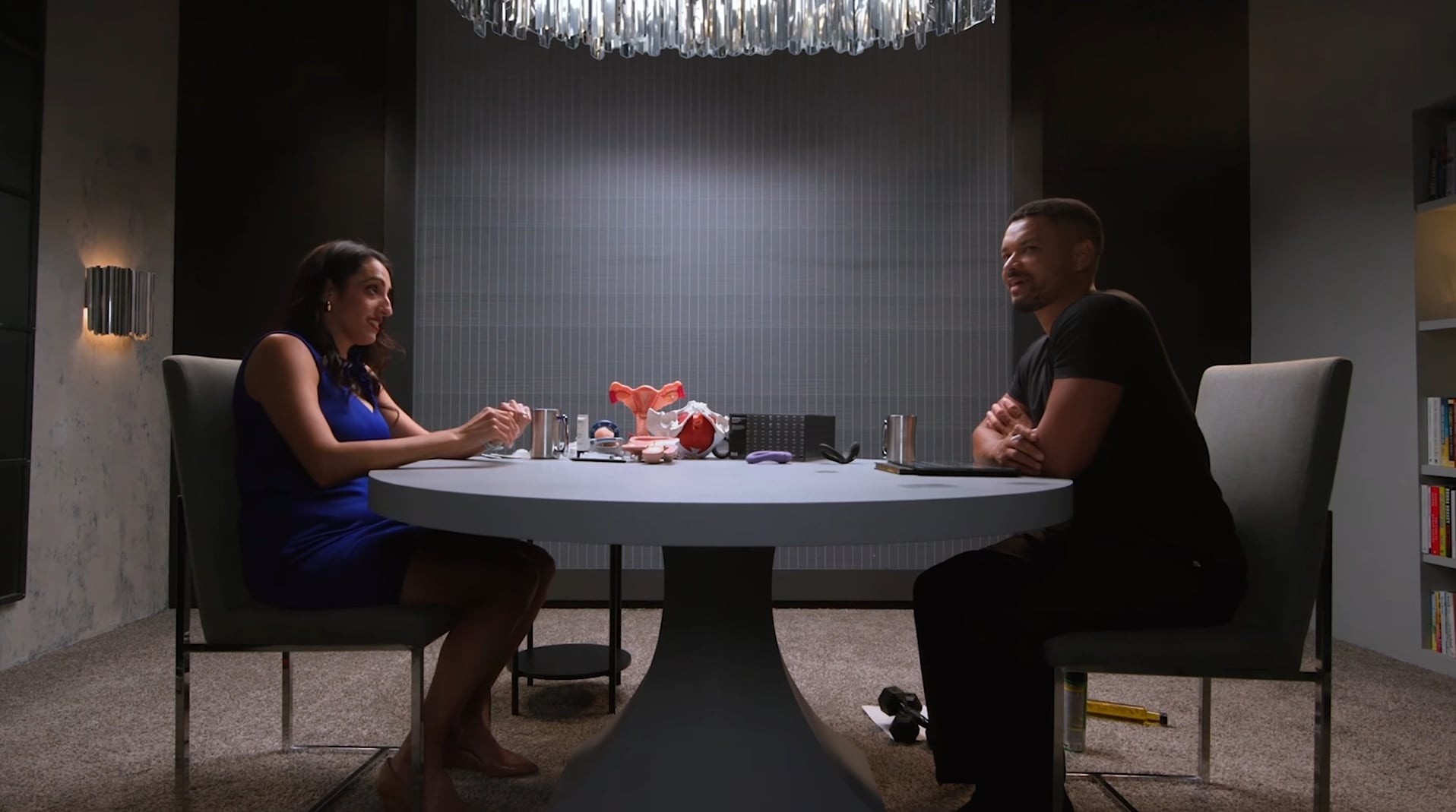 La disfunción eréctil se identifica como una señal temprana de posibles problemas cardíacos y anticipa complicaciones sistémicas en el organismo (Captura de video: YouTube/@TheDiaryOfACEO)