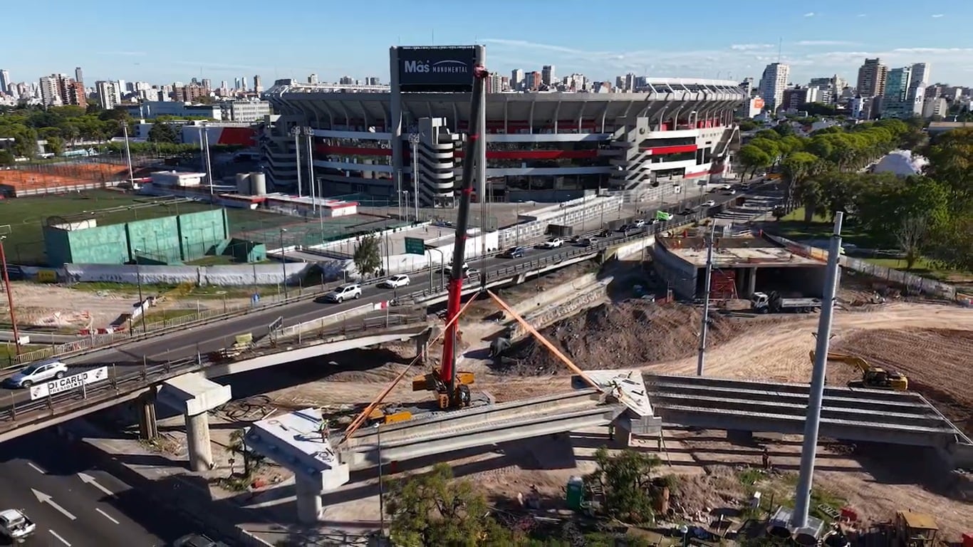Se derrumbó una obra en construcción cerca de la cancha de River: hay dos obreros heridos