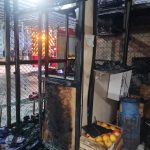 Se incendió un tradicional mercado en Mendoza y quedaron dos puestos destruidos