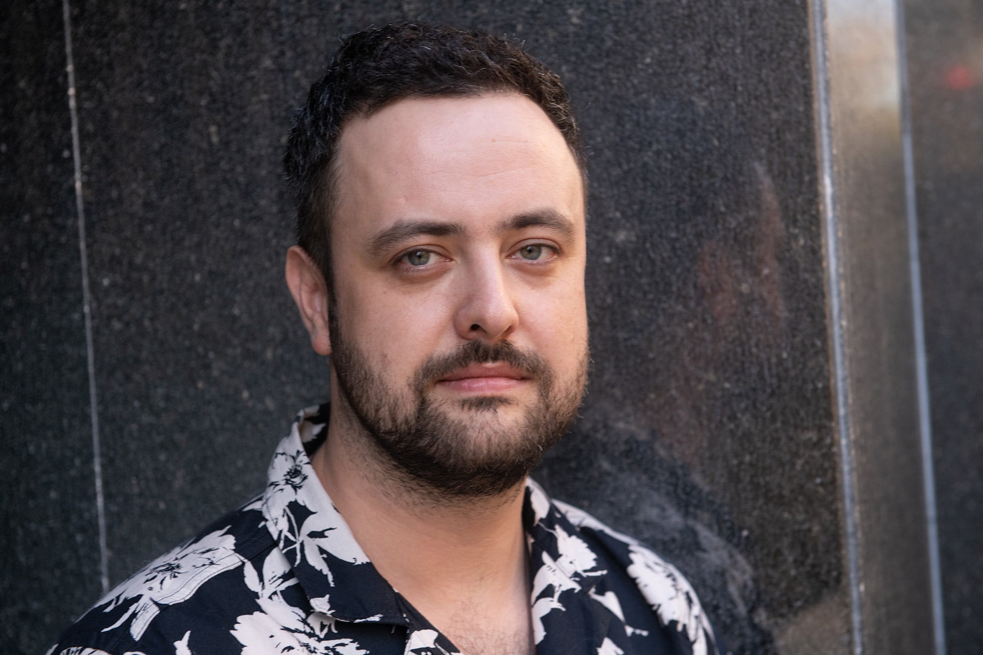 Simon Mozgovyi nació en Kharkiv en 1992 y codirige Militantropos junto a Yelizaveta Smith y Alina Gorlova. Integra el colectivo ucraniano Tabor. (Jaime Olivos/Infobae) 